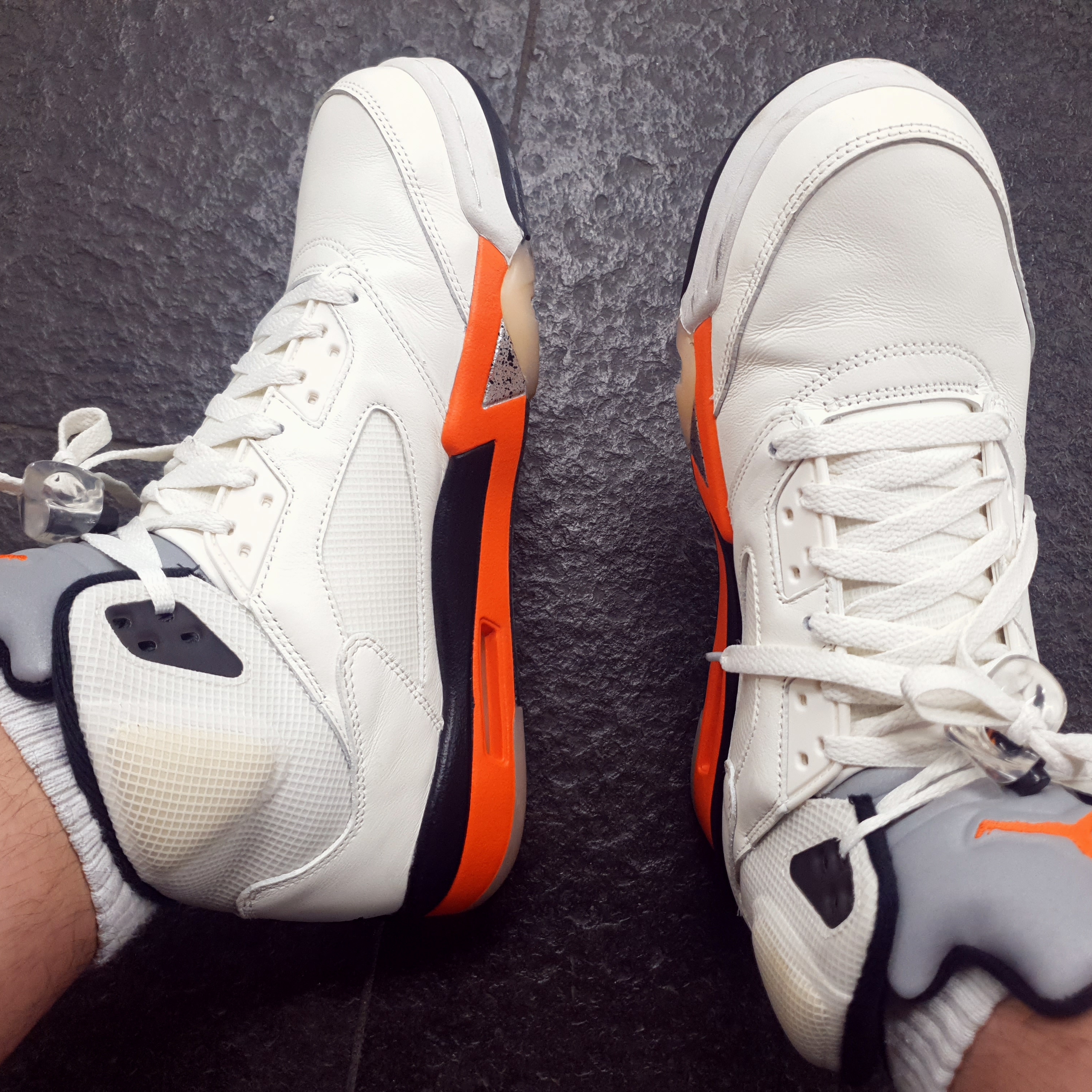 Jordan 5 Retro Orange Blaze 착용 스타일