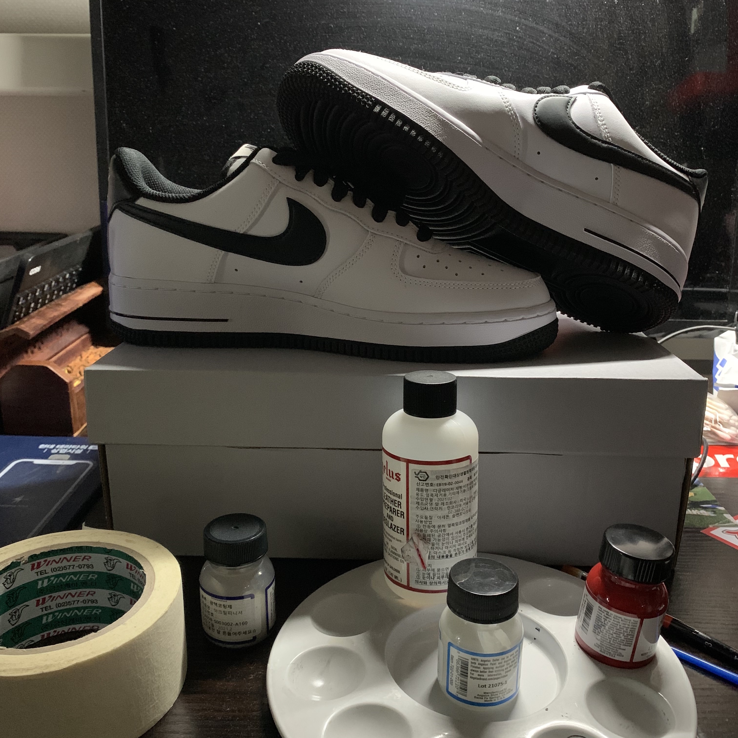 Nike Air Force 1 '07 White Black 착용 스타일 - 2