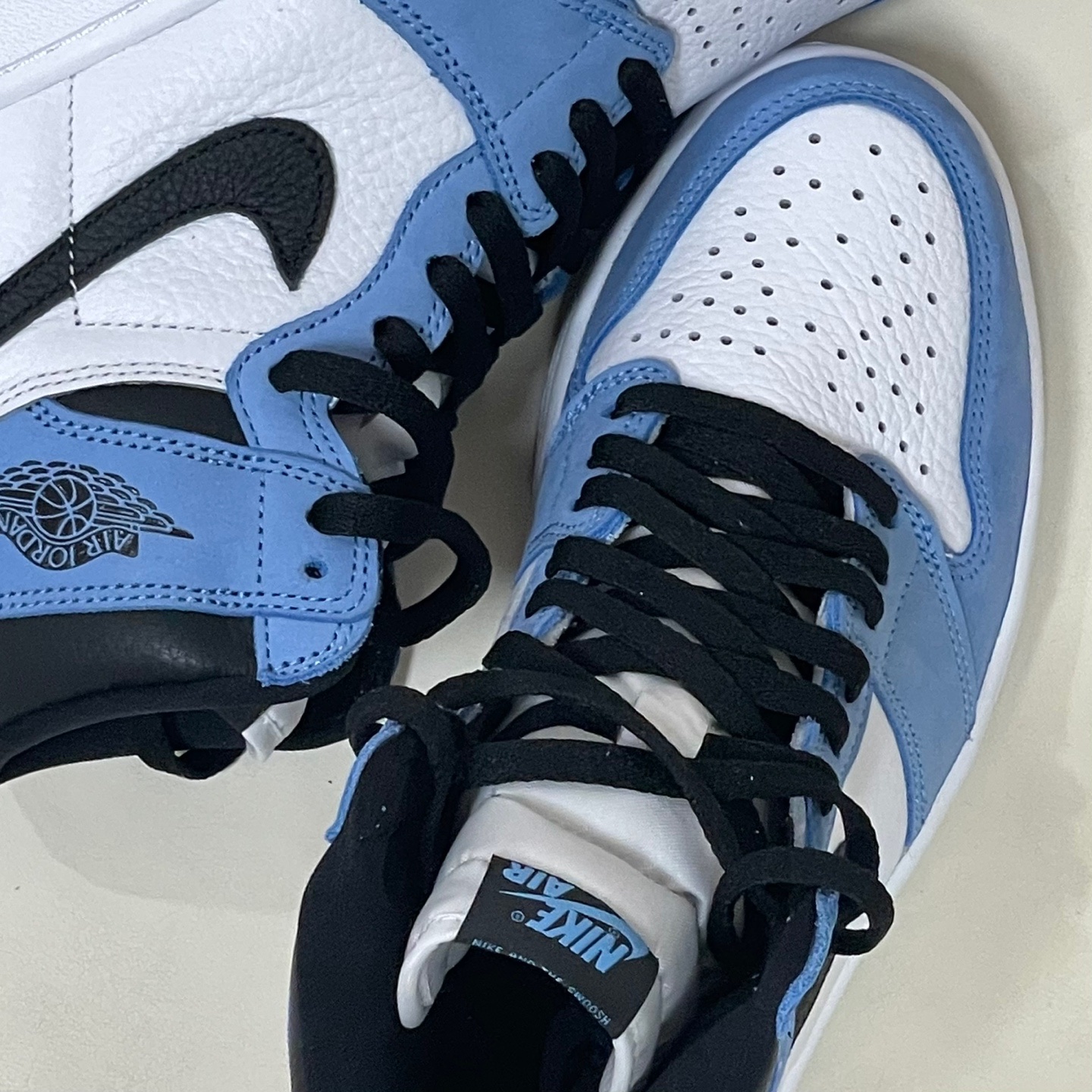 Jordan 1 Retro High OG University Blue, (GS) Jordan 1 Retro High OG University Blue 착용 스타일 - 3
