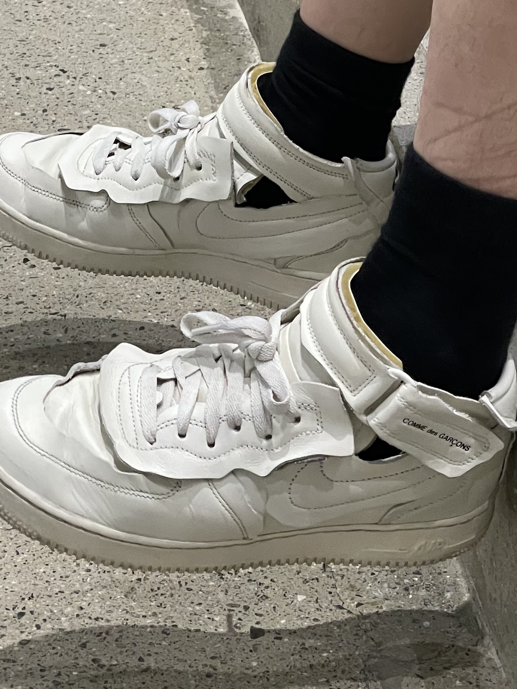 Nike x Comme des Garcons Homme Plus Air Force Mid White 착용 스타일 - 2
