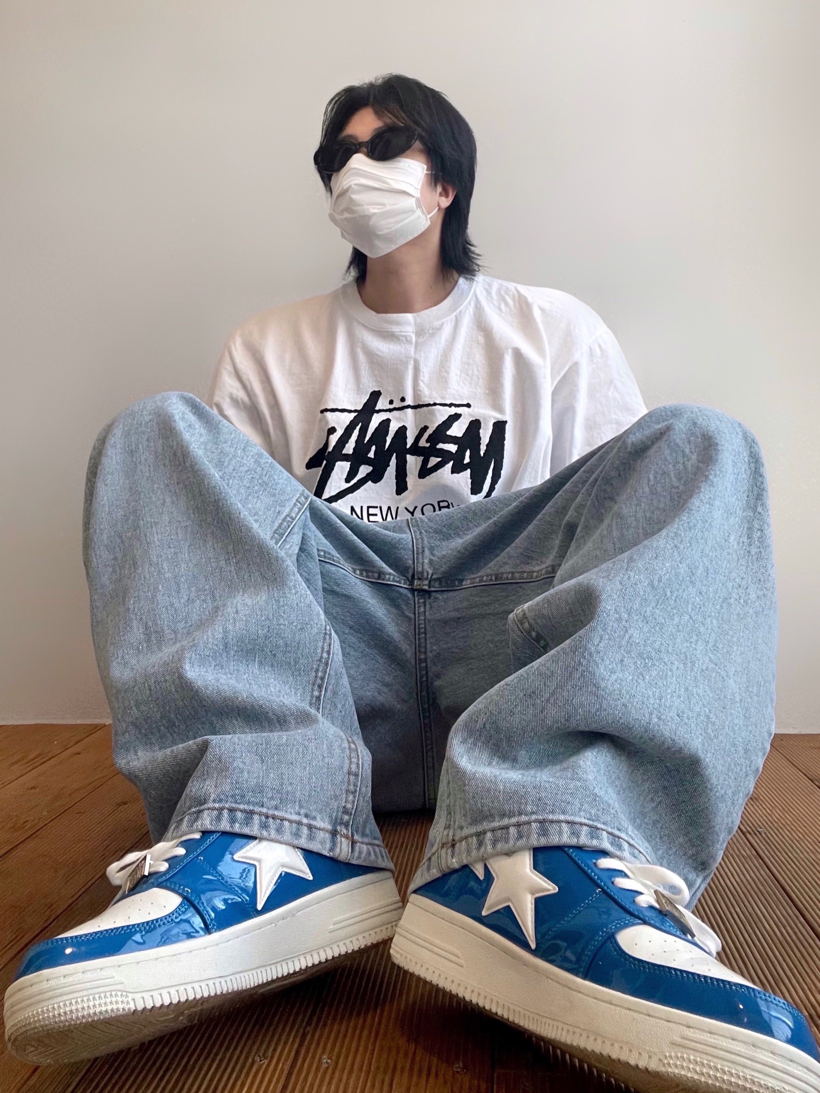 Stussy World Tour T-Shirt White, BAPE Bape Sta Low Color Block Shark Blue 착용 스타일