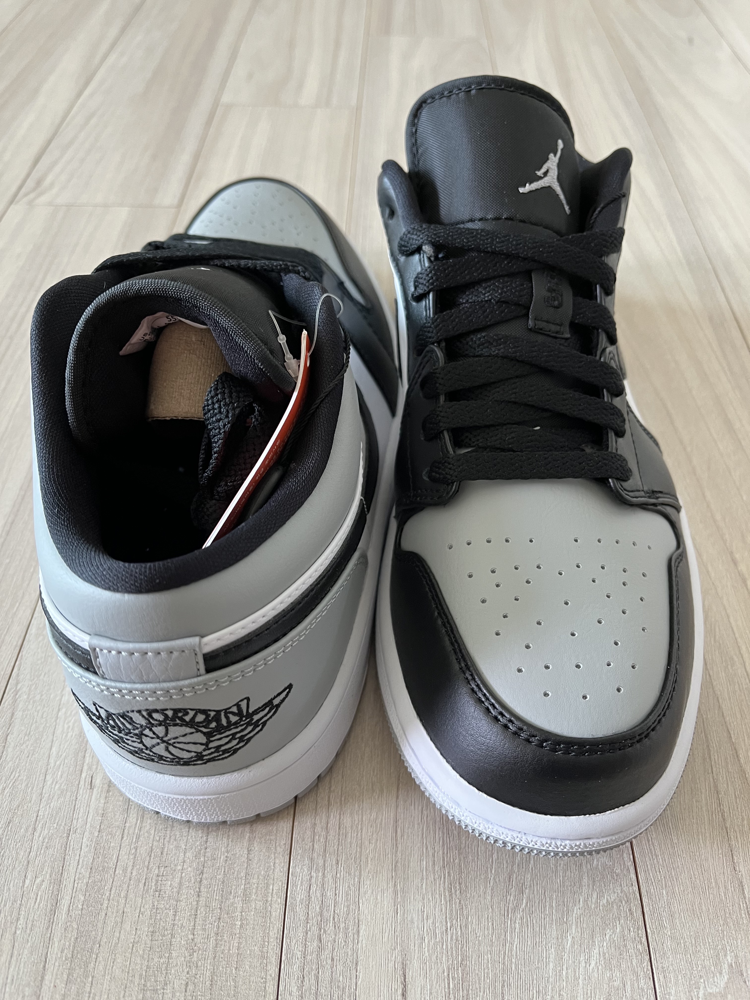 Jordan 1 Low Light Smoke Grey Black 착용 스타일 - 3