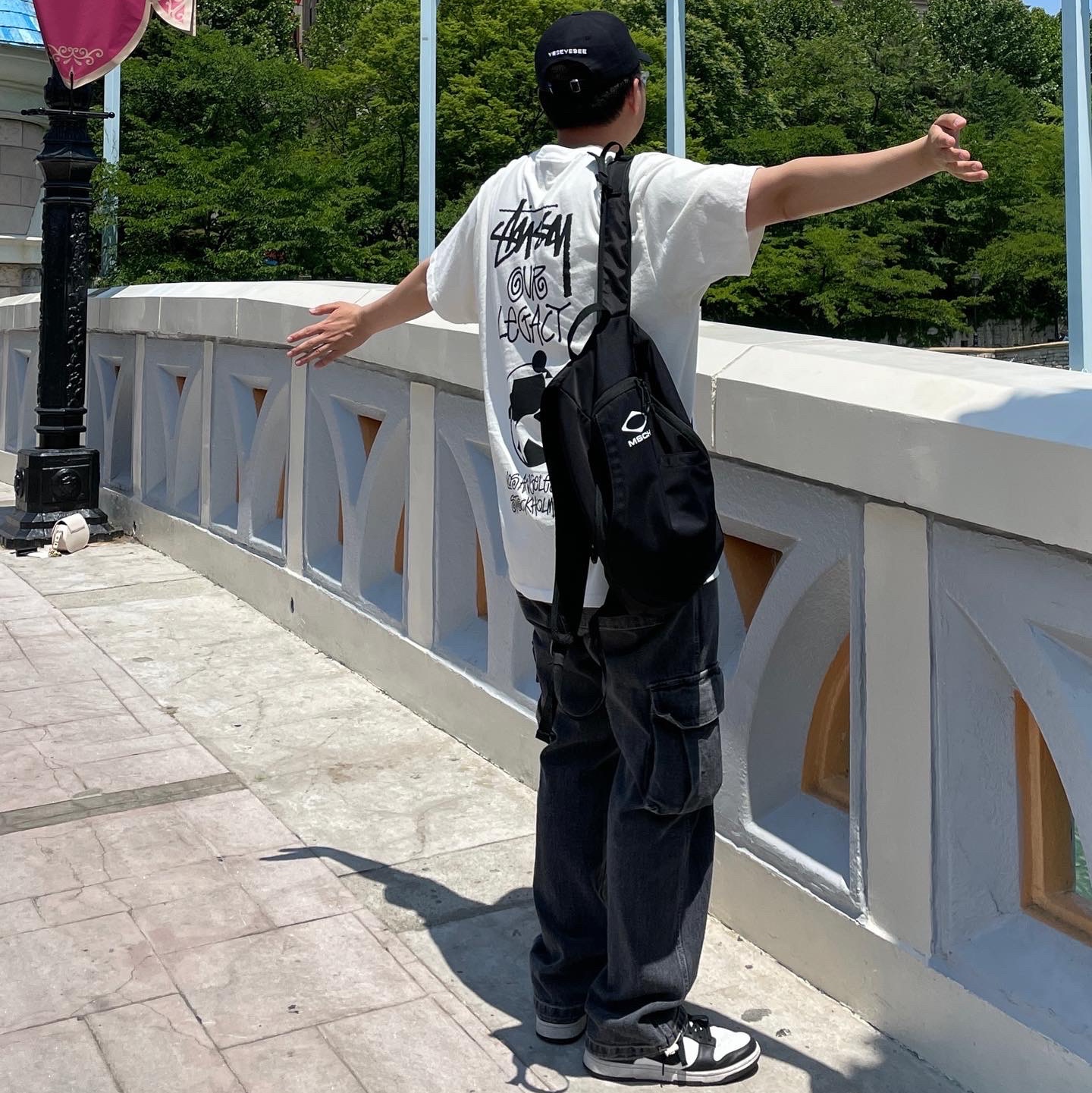 Stussy x Our Legacy Surfman 2 Pigment Dyed T-Shirt Natural 착용 스타일 - 5