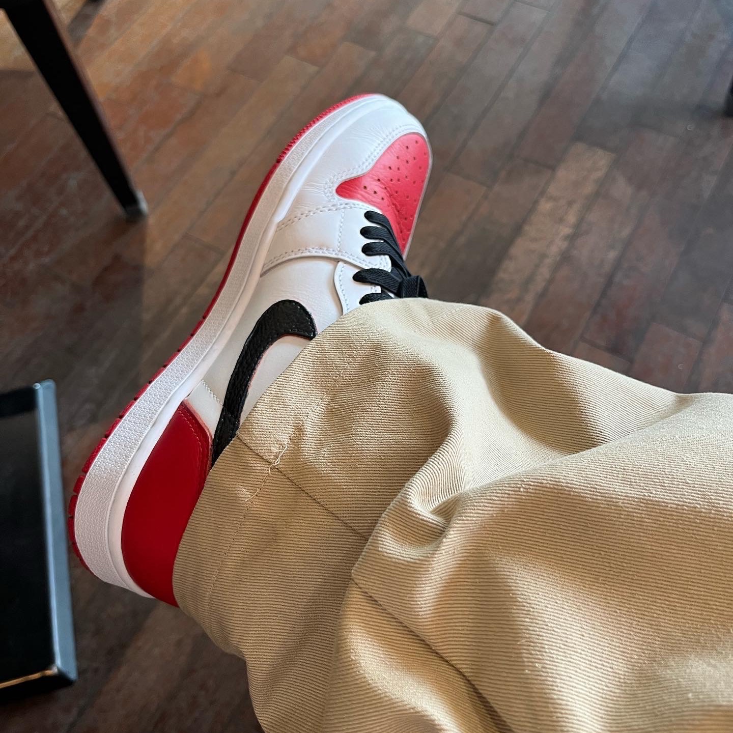 Jordan 1 Retro High OG Heritage 착용 스타일 - 1