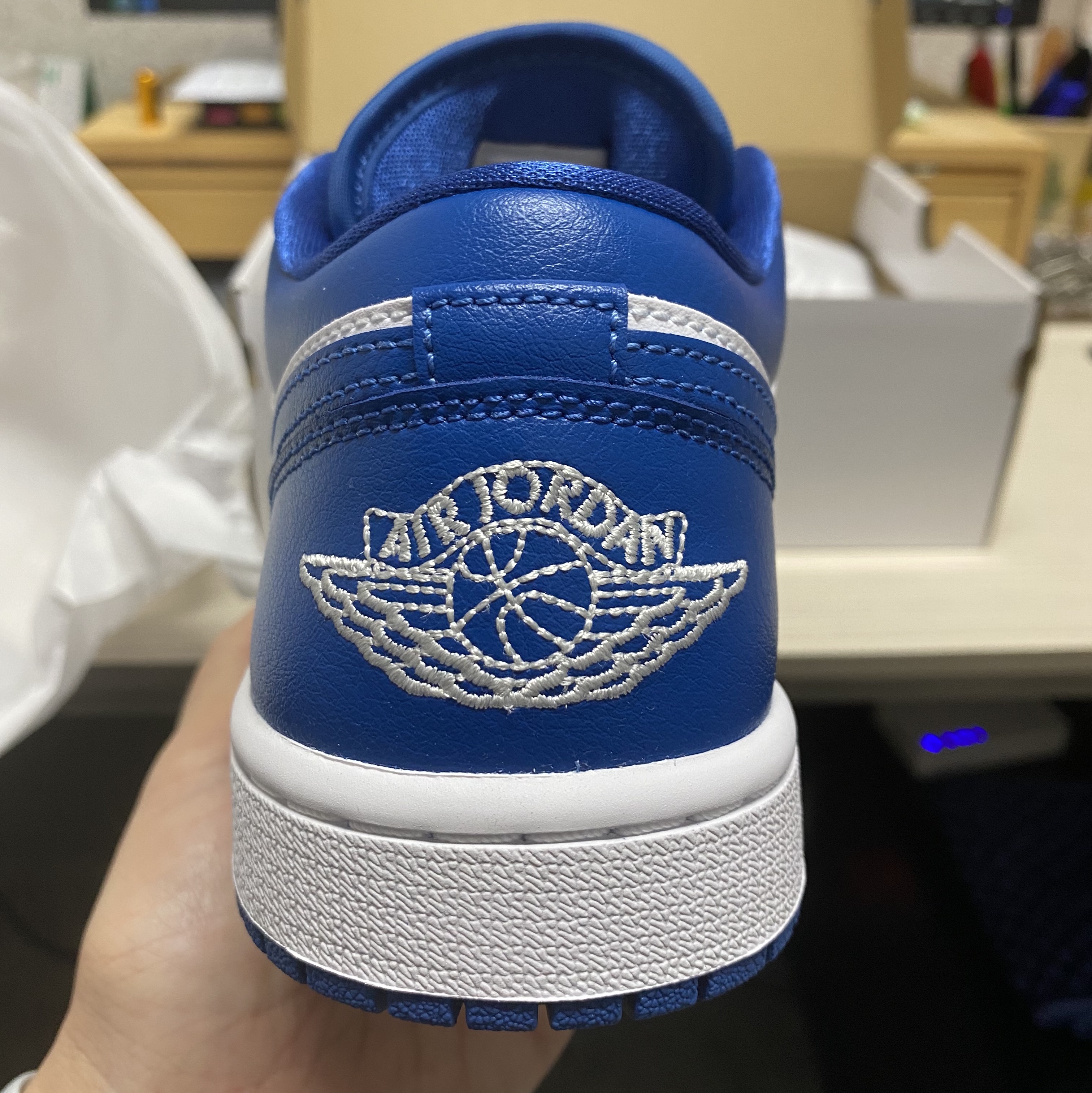 (W) Jordan 1 Low White Dark Marina Blue 착용 스타일 - 3