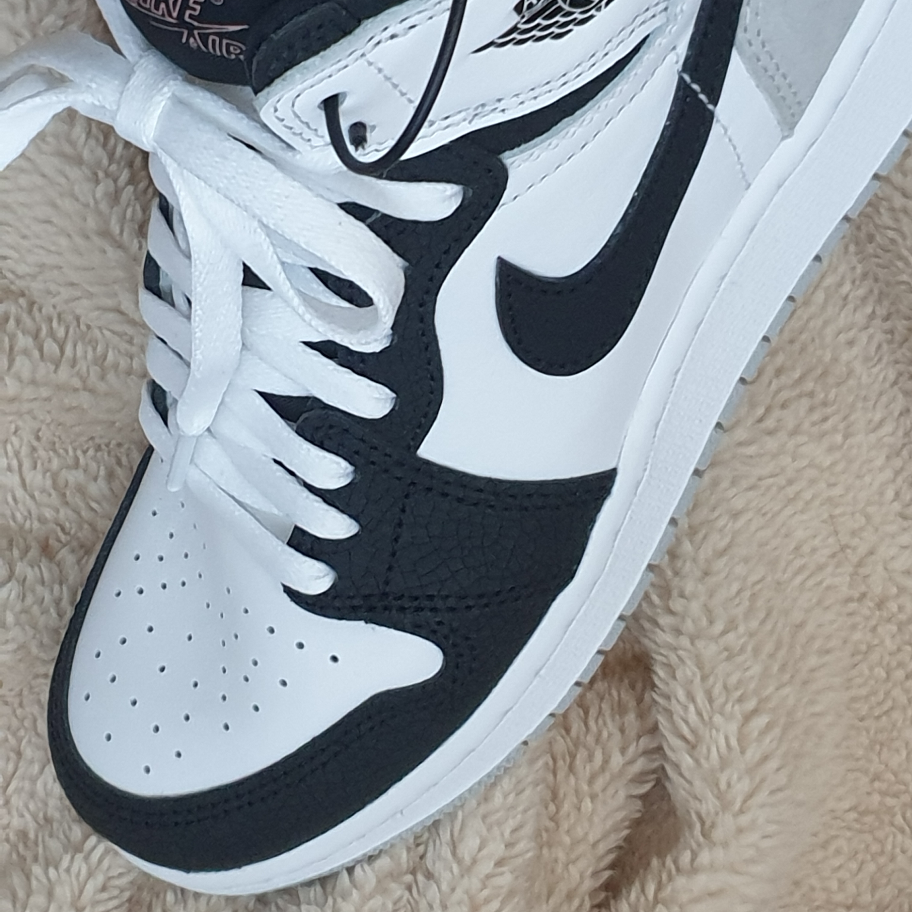 (GS) Jordan 1 Retro High OG Bleached Coral 착용 스타일 - 2
