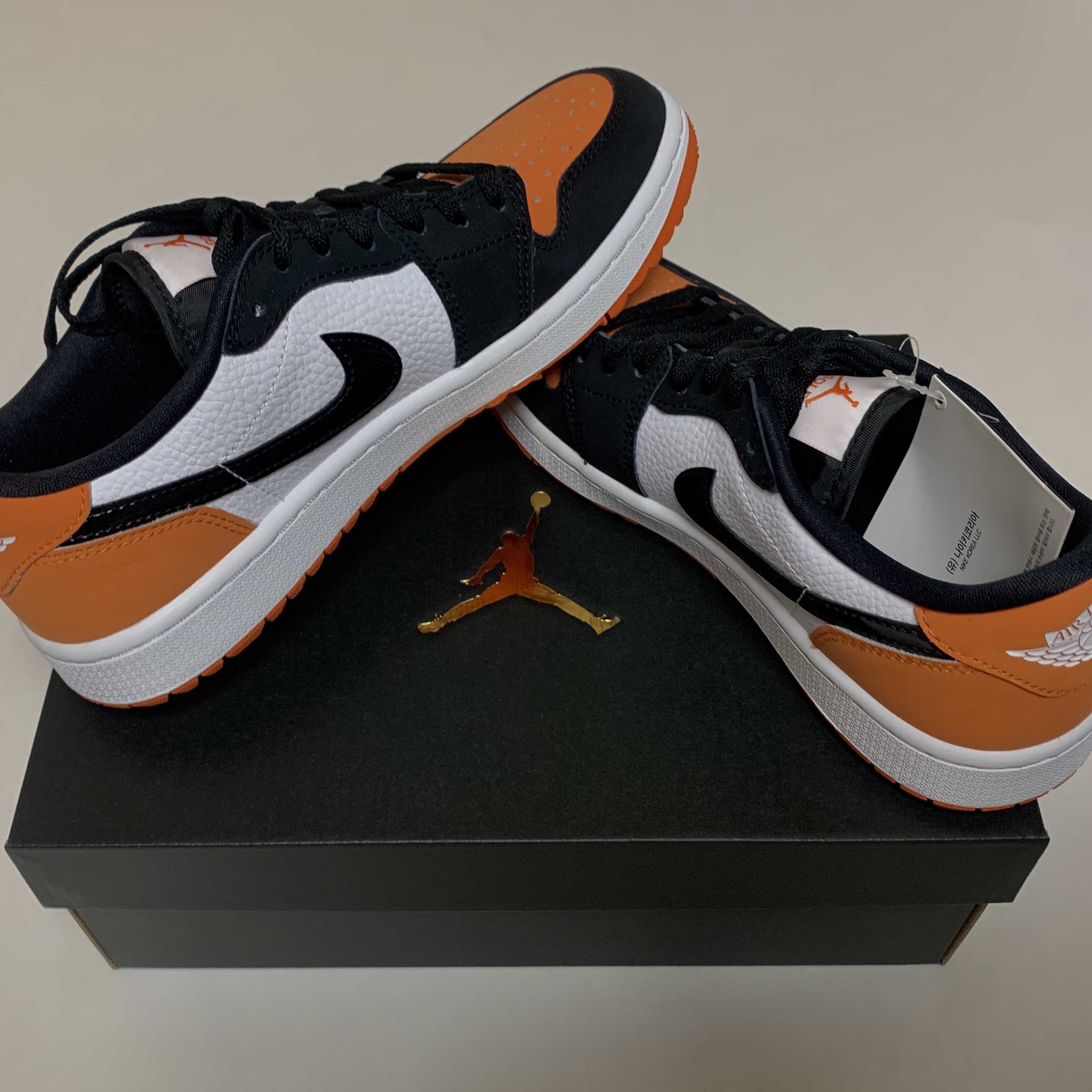 Jordan 1 Low Golf Starfish 착용 스타일 - 3