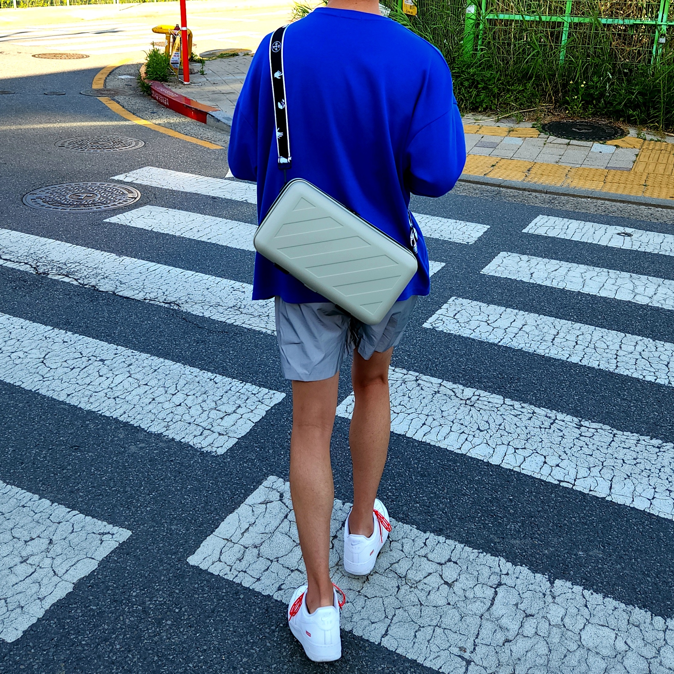 Nike x Supreme Air Force 1 Low White, Off-White x Amore Pacific Protection Box (Without Cosmetics) 착용 스타일