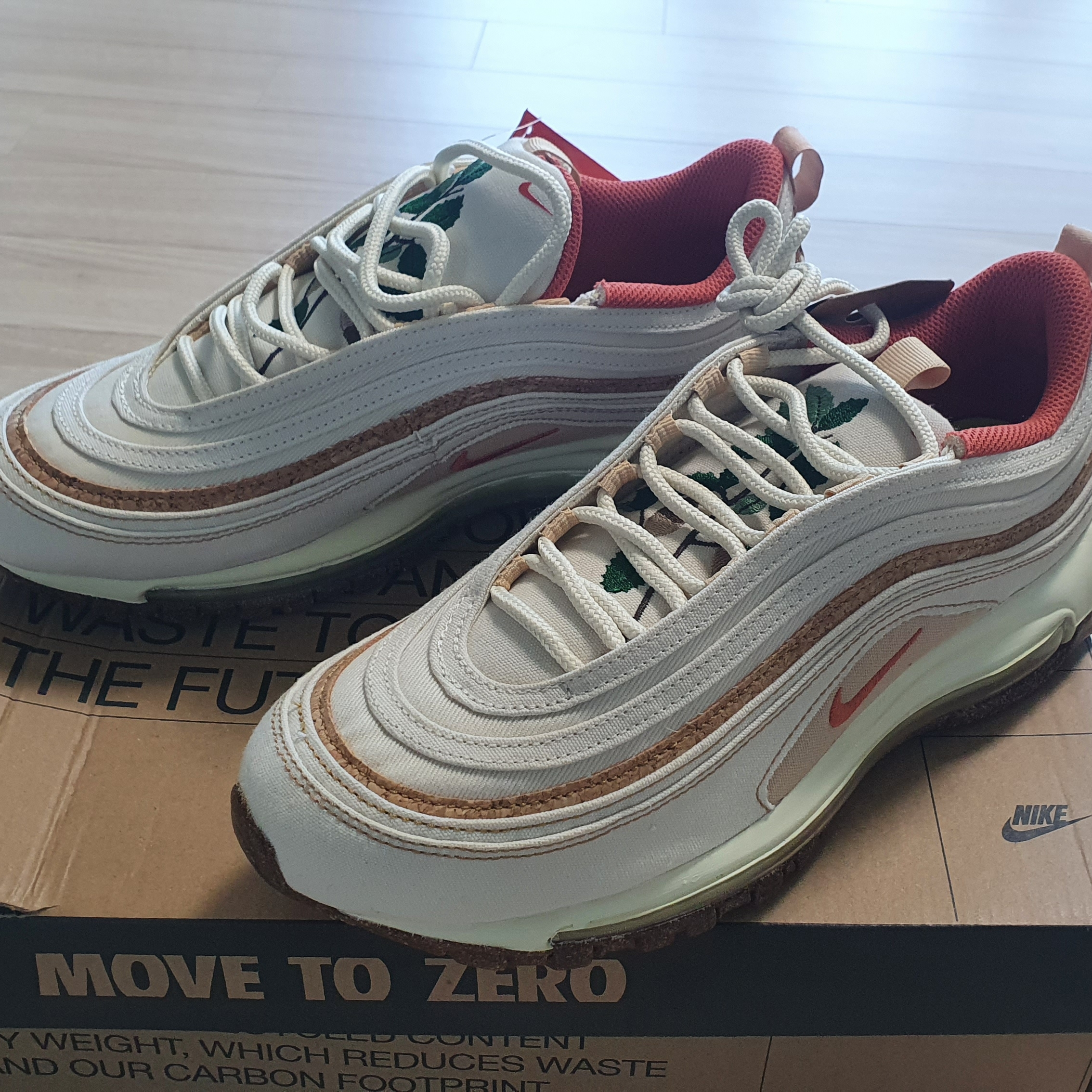 Nike Air Max 97 SE Cork 착용 스타일