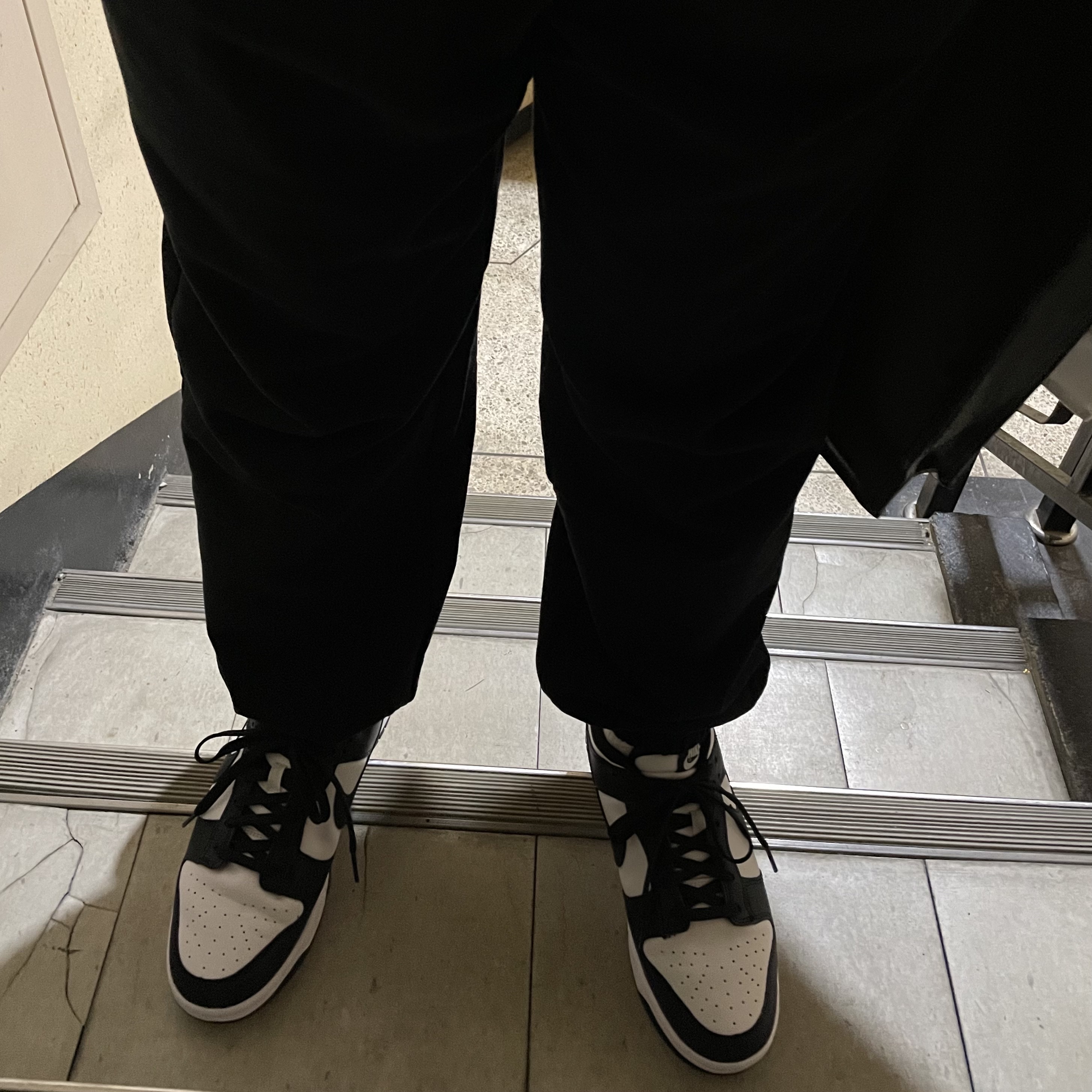 Nike Dunk Low Retro Black 착용 스타일