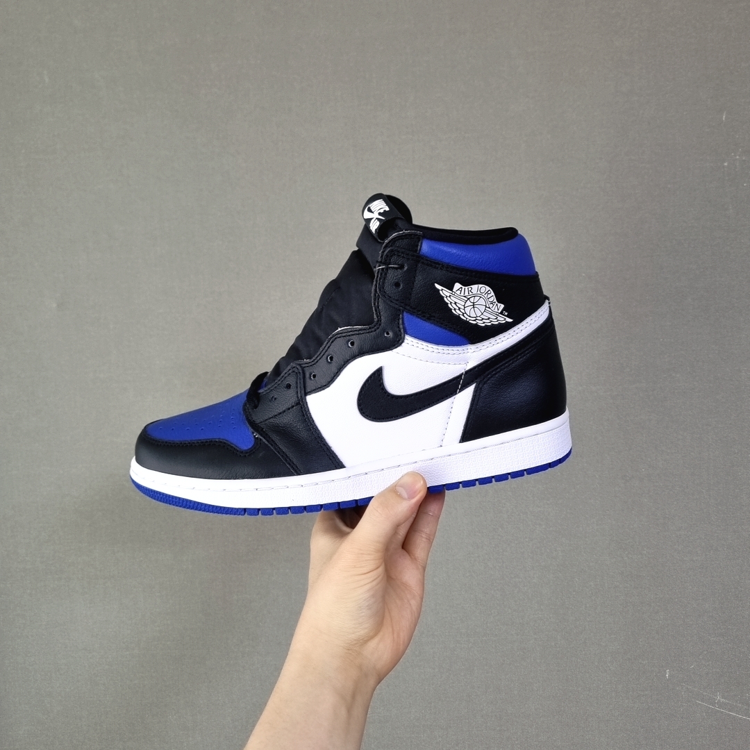 Jordan 1 Retro High OG Royal Toe 착용 스타일