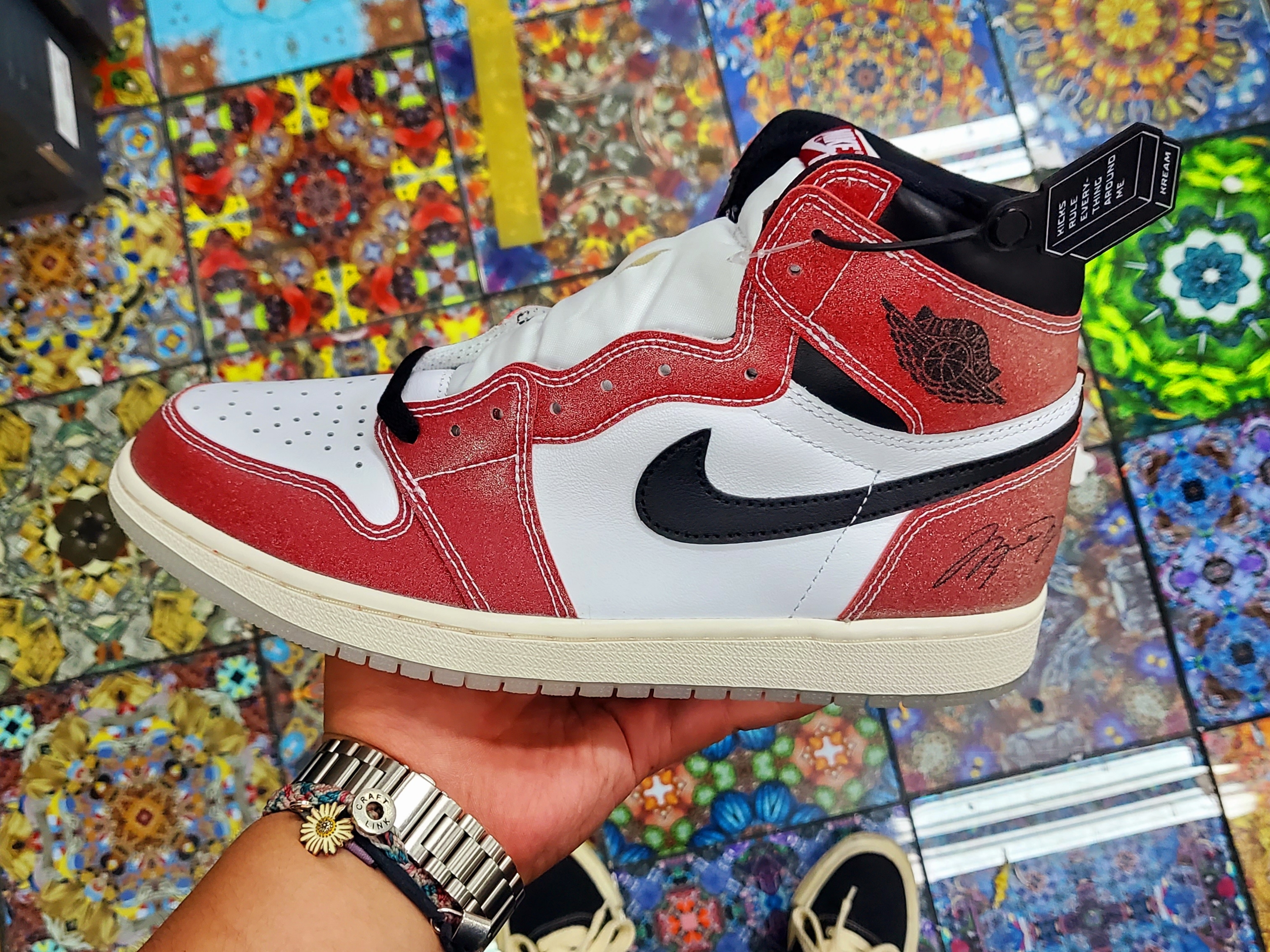 Jordan 1 x Trophy Room Retro High OG SP Chicago 착용 스타일 - 1