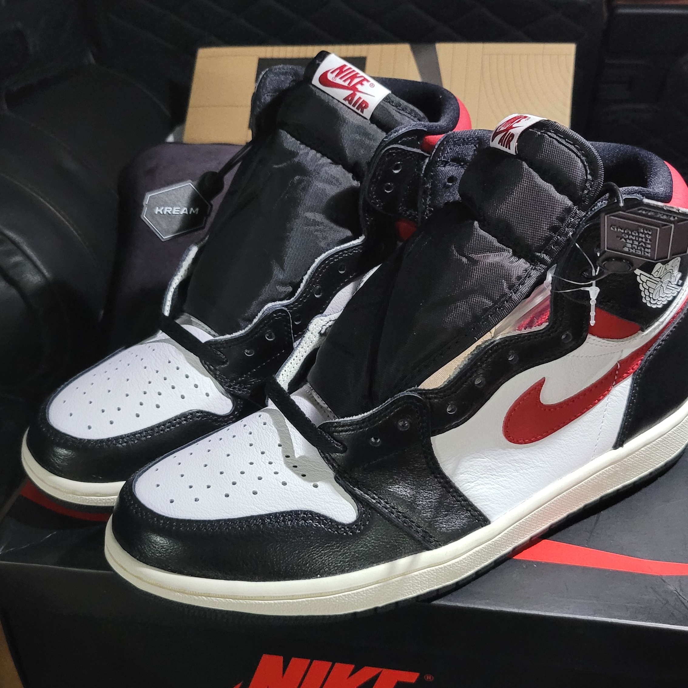 Jordan 1 Retro High OG Gym Red 착용 스타일 - 1