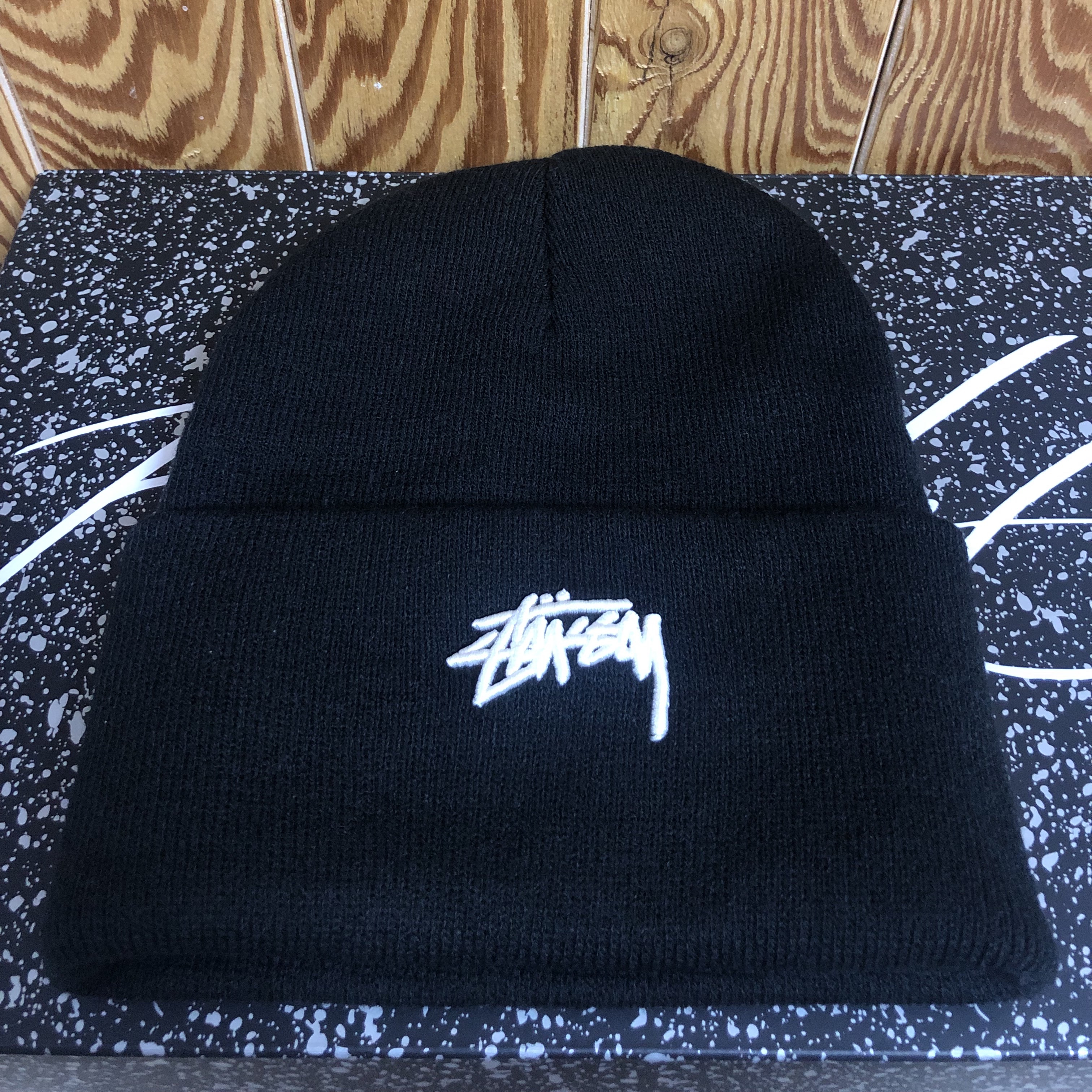 Nike x Stussy NRG Cuffed Beanie Black 착용 스타일 - 2