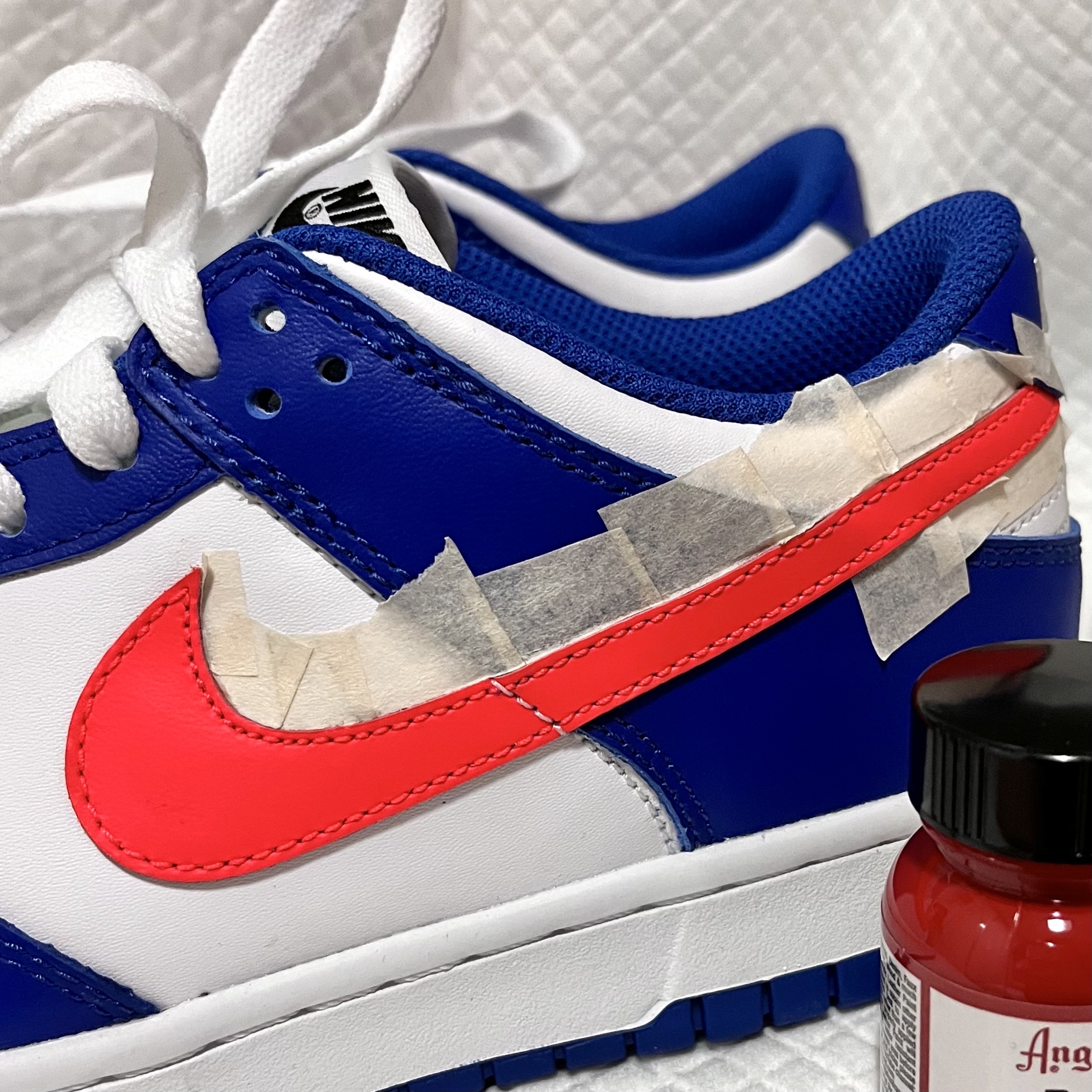 (GS) Nike Dunk Low Bright Crimson Game Royal 착용 스타일 - 1