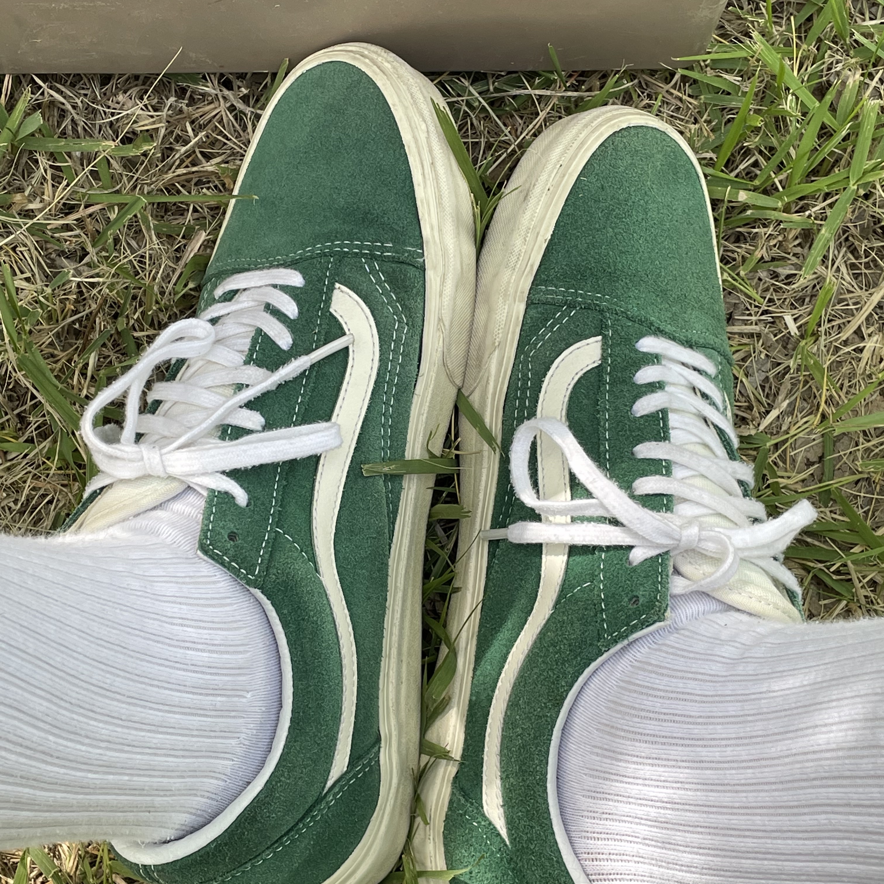Vans Old Skool Vintage Evergreen 착용 스타일