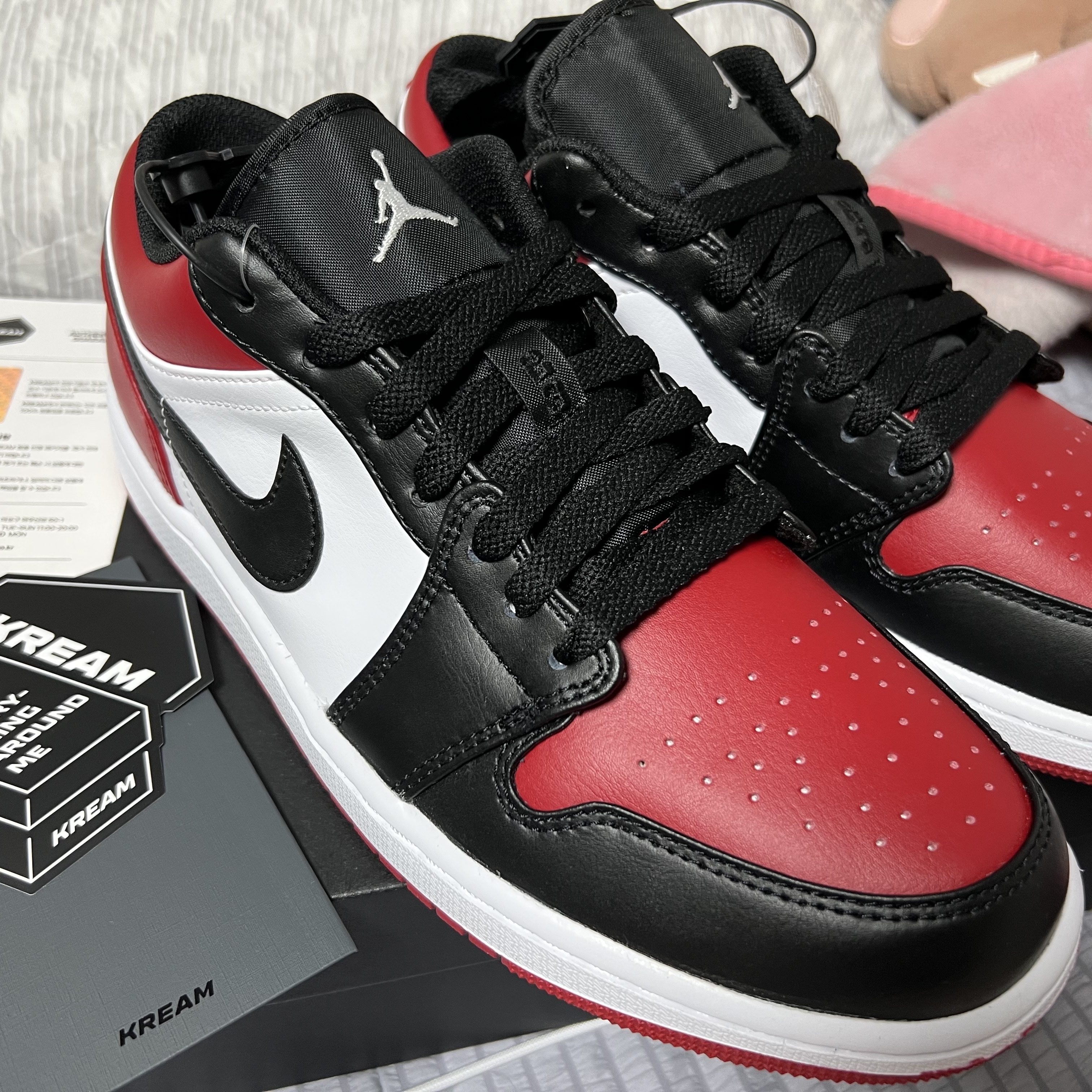 Jordan 1 Low Bred Toe 착용 스타일 - 1
