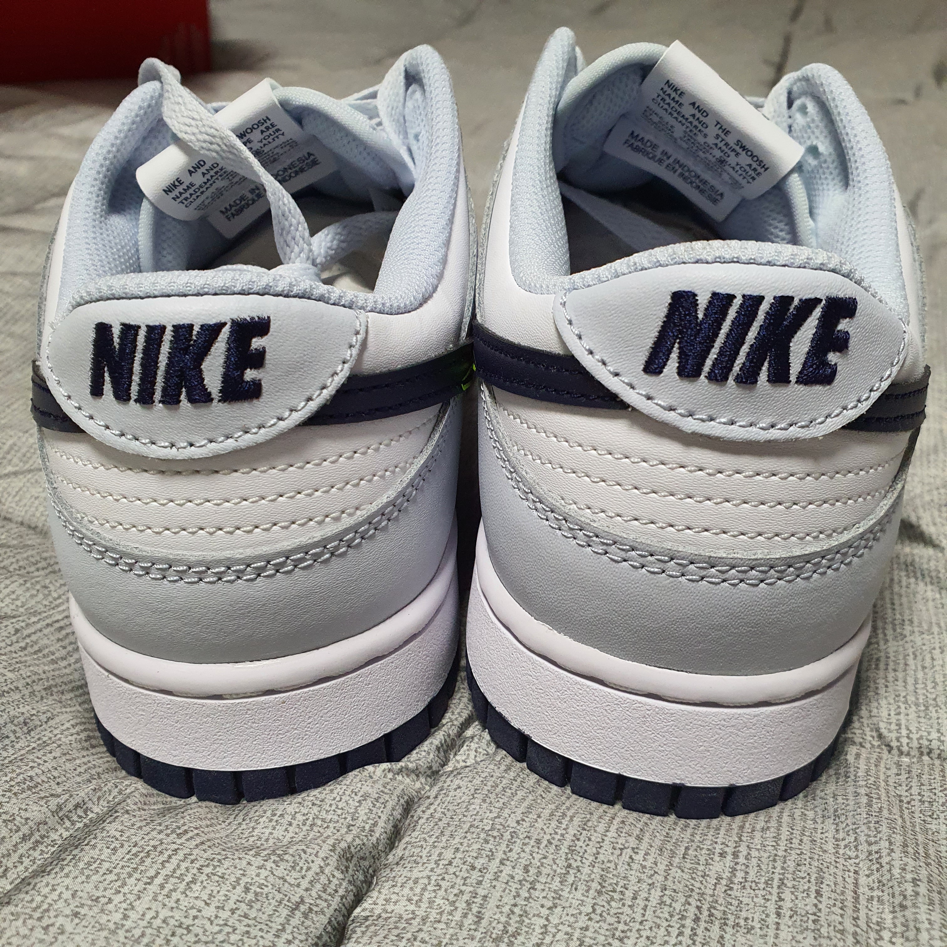 Nike Dunk Low 3D Swoosh White Grey 착용 스타일 - 3