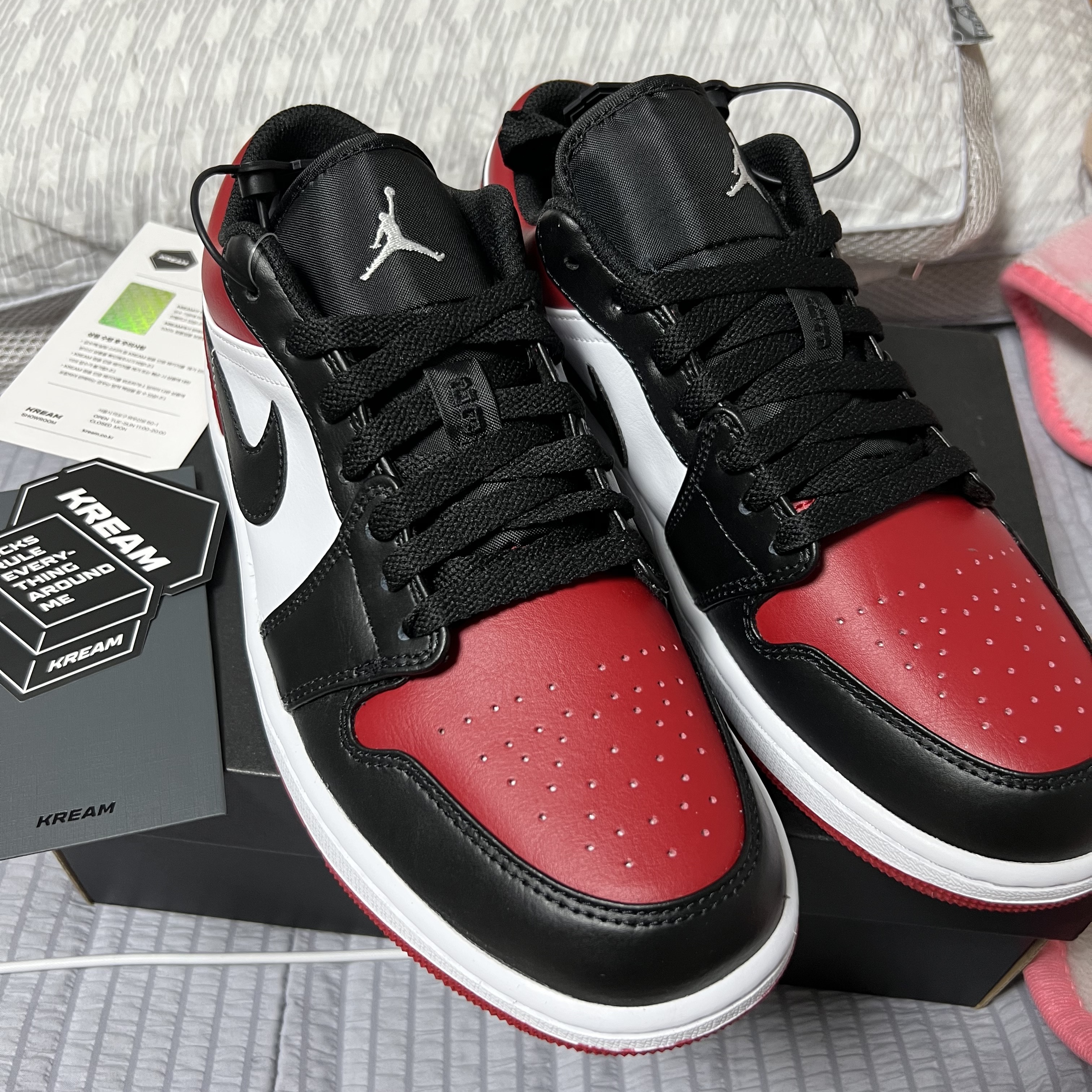 Jordan 1 Low Bred Toe 착용 스타일 - 2