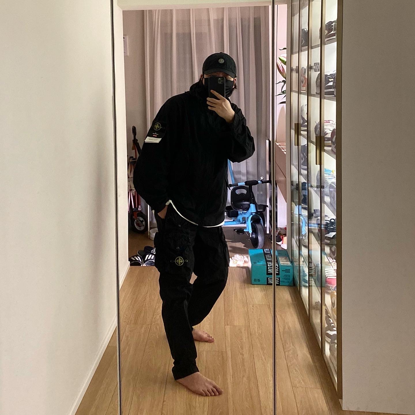 Supreme x Stone Island Cotton Cordura Shell Jacket Black - 22SS, Supreme x Stone Island Painted Camo Nylon 6-Panel Dark Teal - 20FW 착용 스타일 - 2