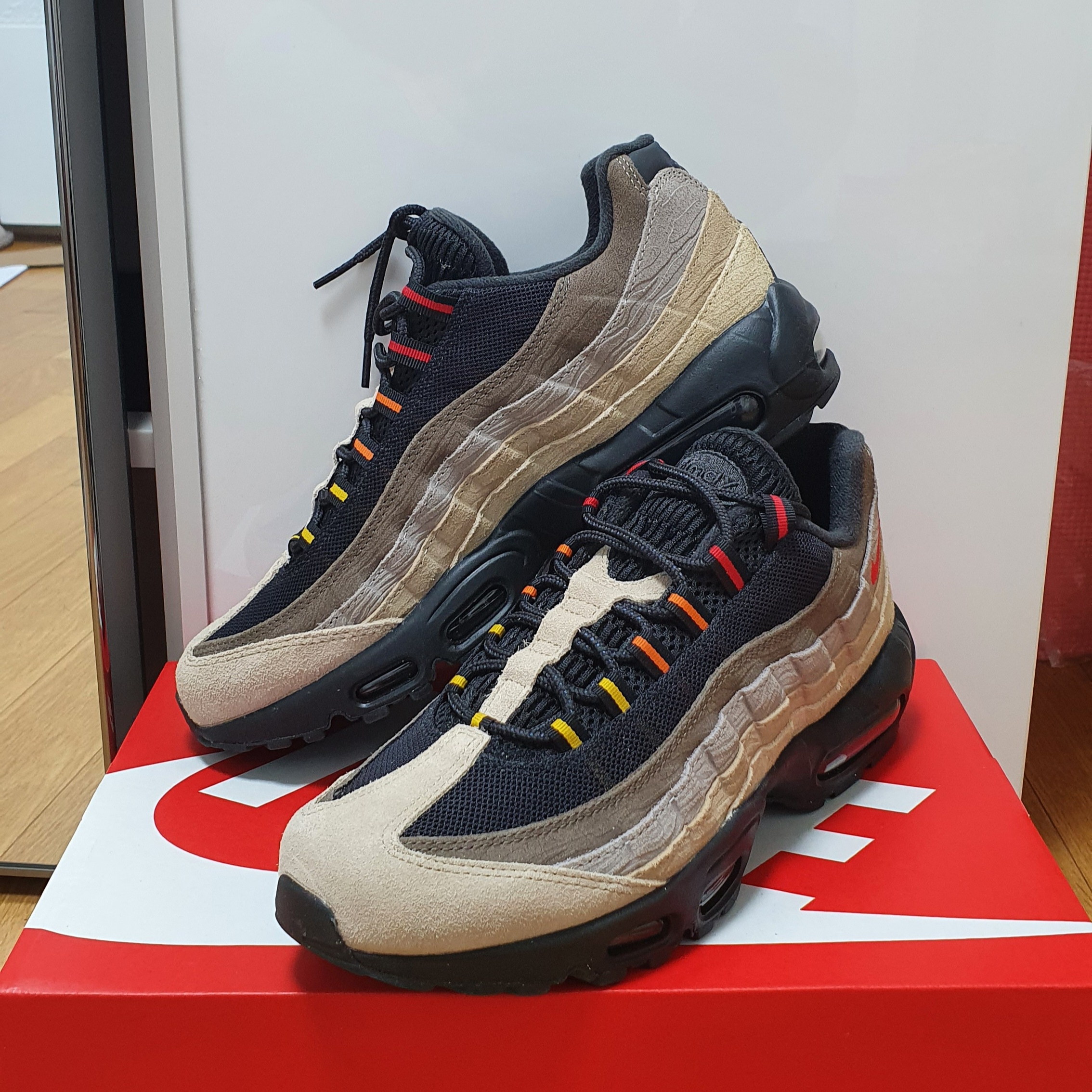 Nike Air Max 95 Topographic 착용 스타일