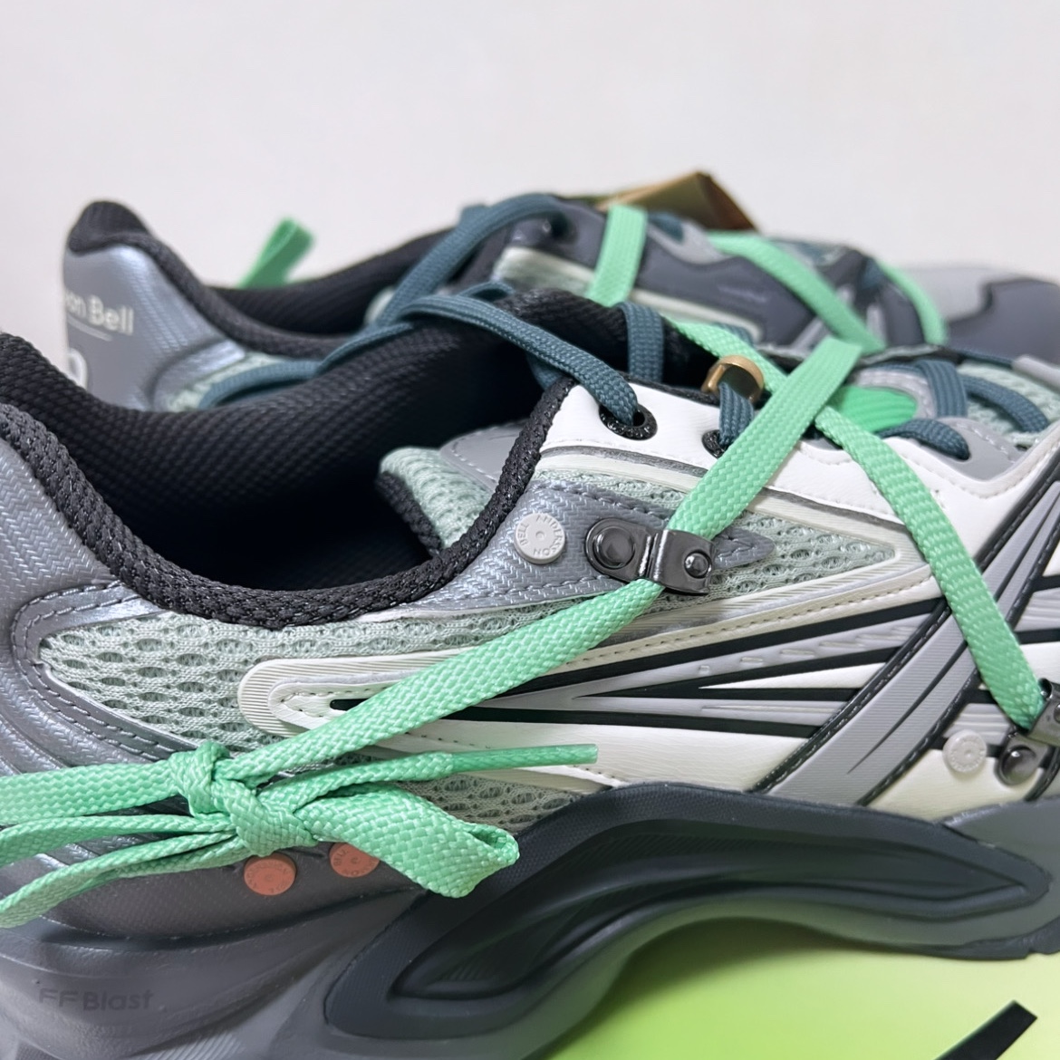 Asics x Andersson Bell HN2-S Protoblast Smoke Grey 착용 스타일 - 2