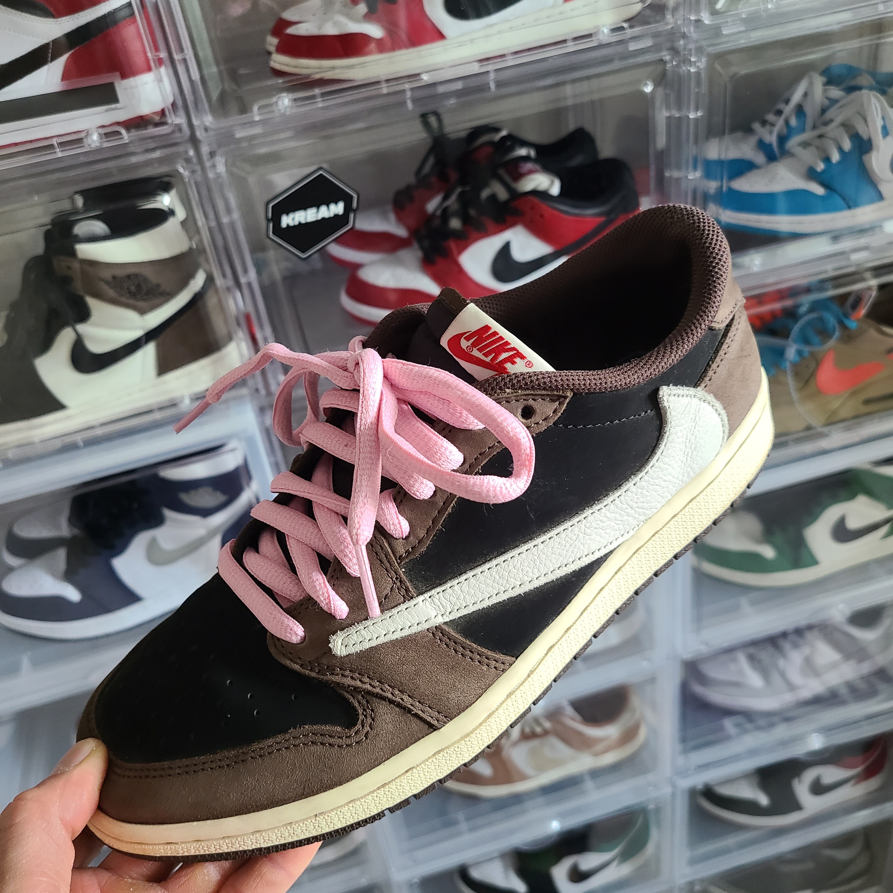 Jordan 1 x Travis Scott Retro Low OG SP Mocha, Nike SB Dunk Low Pro Chicago 착용 스타일 - 3