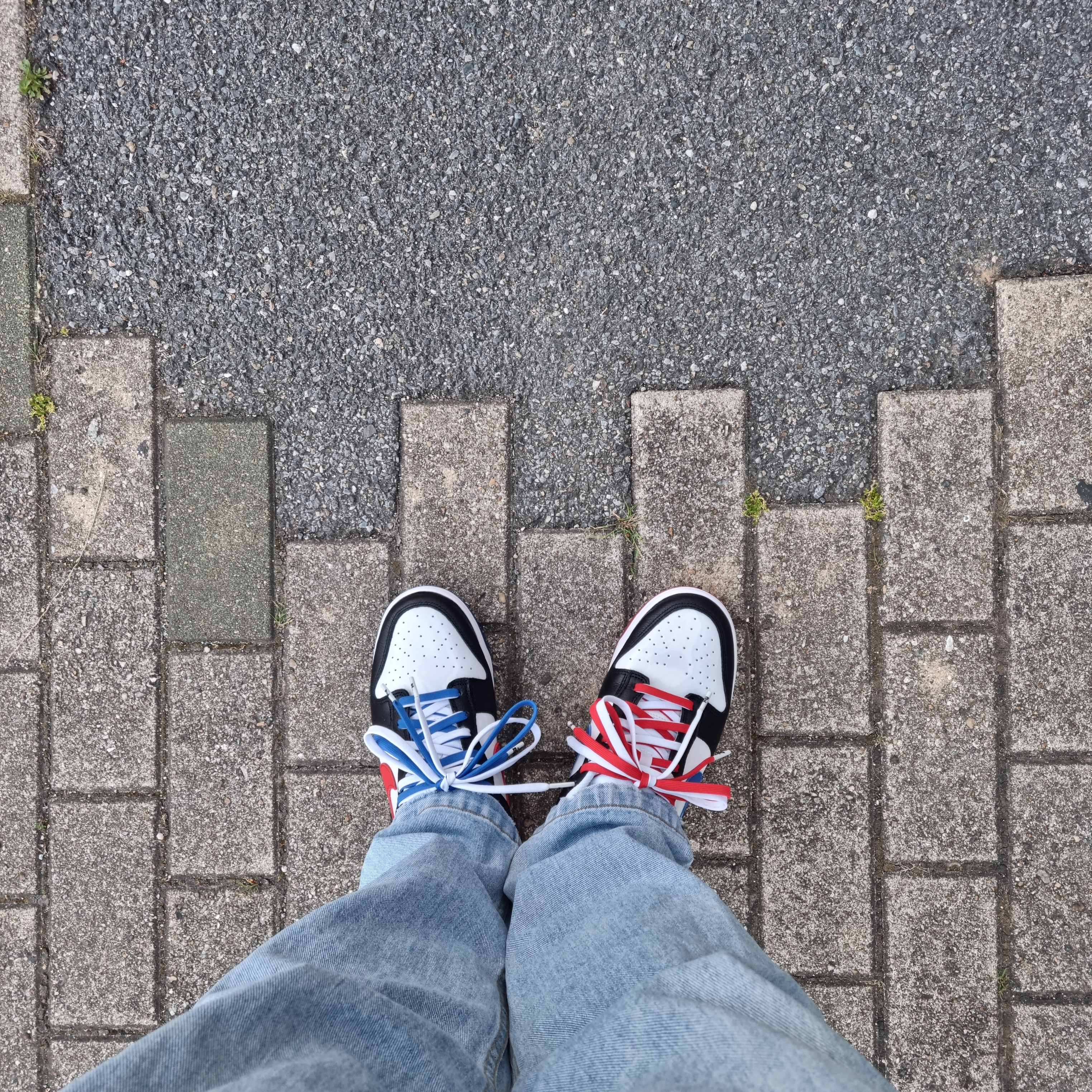 Nike Dunk Low SE Seoul 착용 스타일