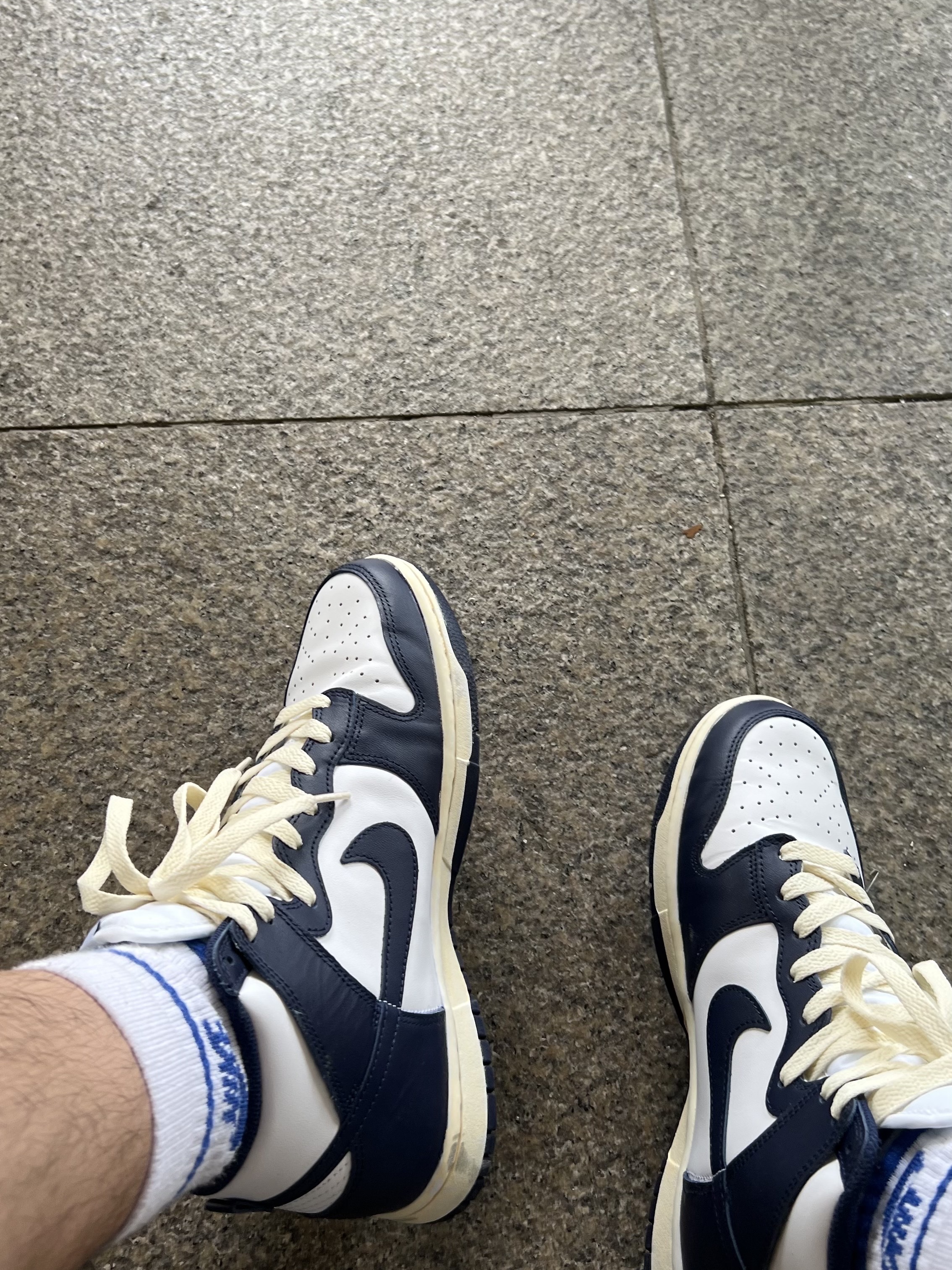 Nike Dunk High Retro Championship Navy 착용 스타일 - 4
