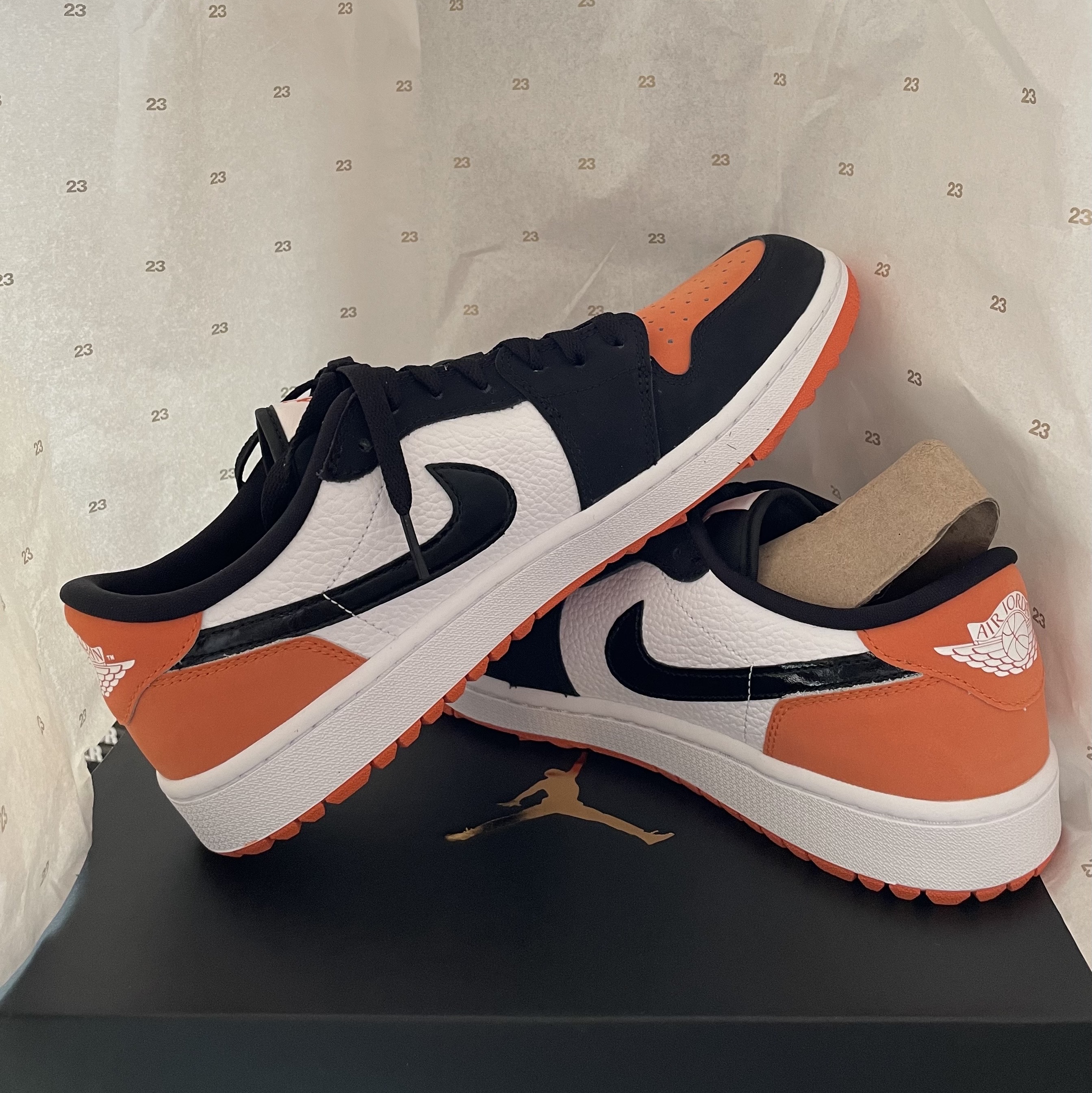 Jordan 1 Low Golf Starfish 착용 스타일