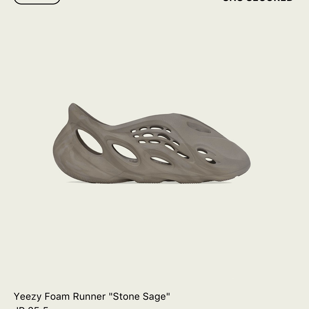 Adidas Yeezy Foam RNNR Stone Sage 착용 스타일