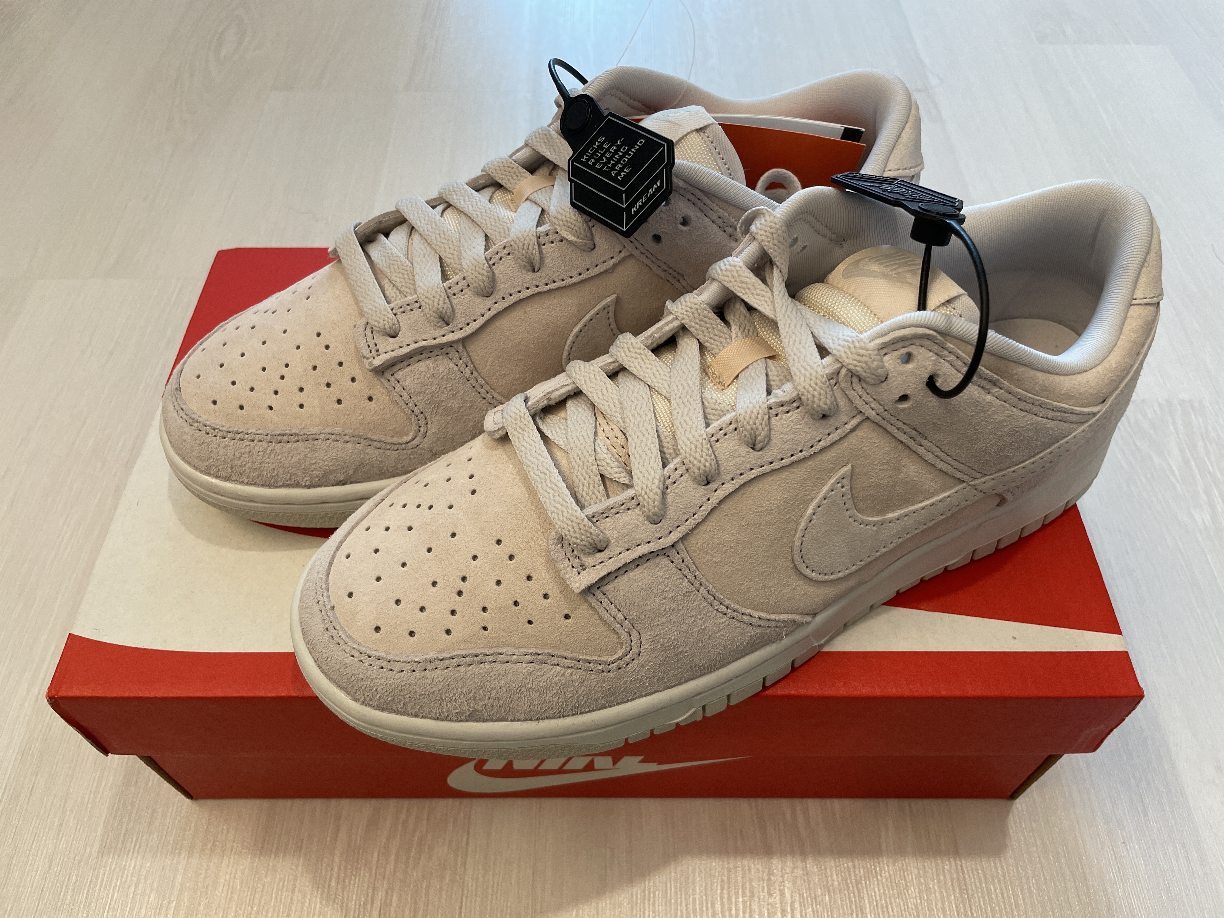 Nike Dunk Low Retro PRM Vast Grey 착용 스타일