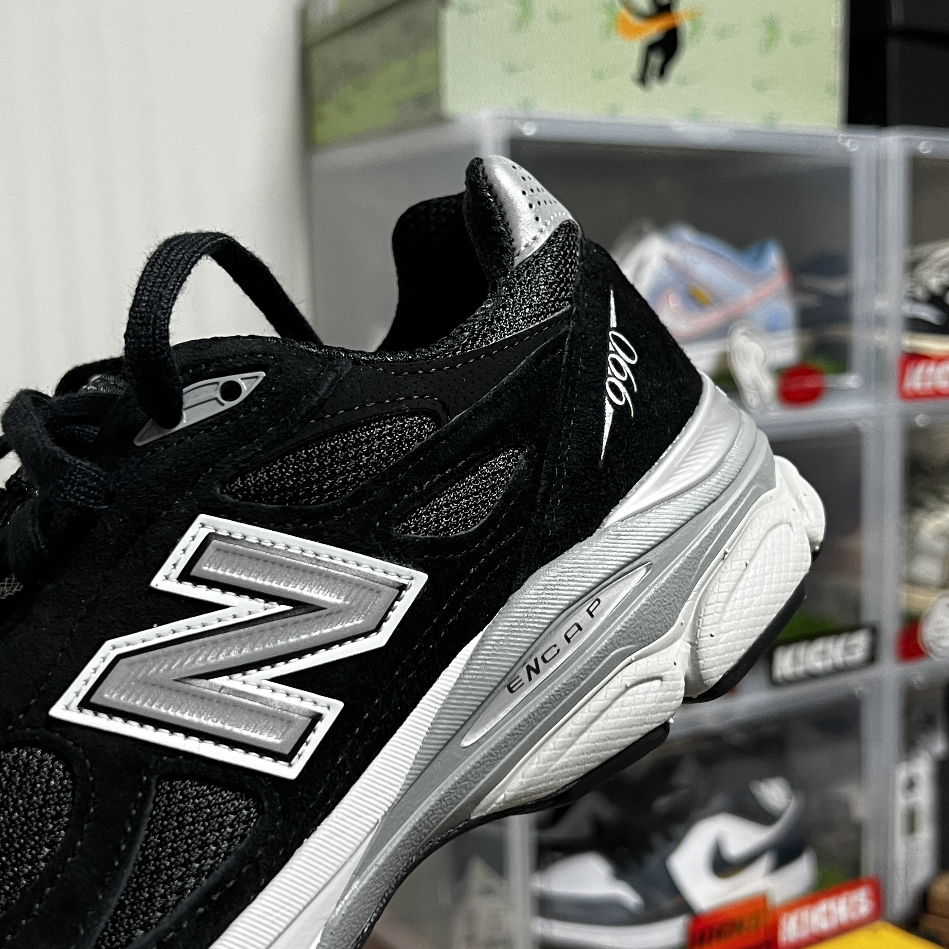 New Balance 990v3 Made in USA Black - D Standard 착용 스타일 - 3
