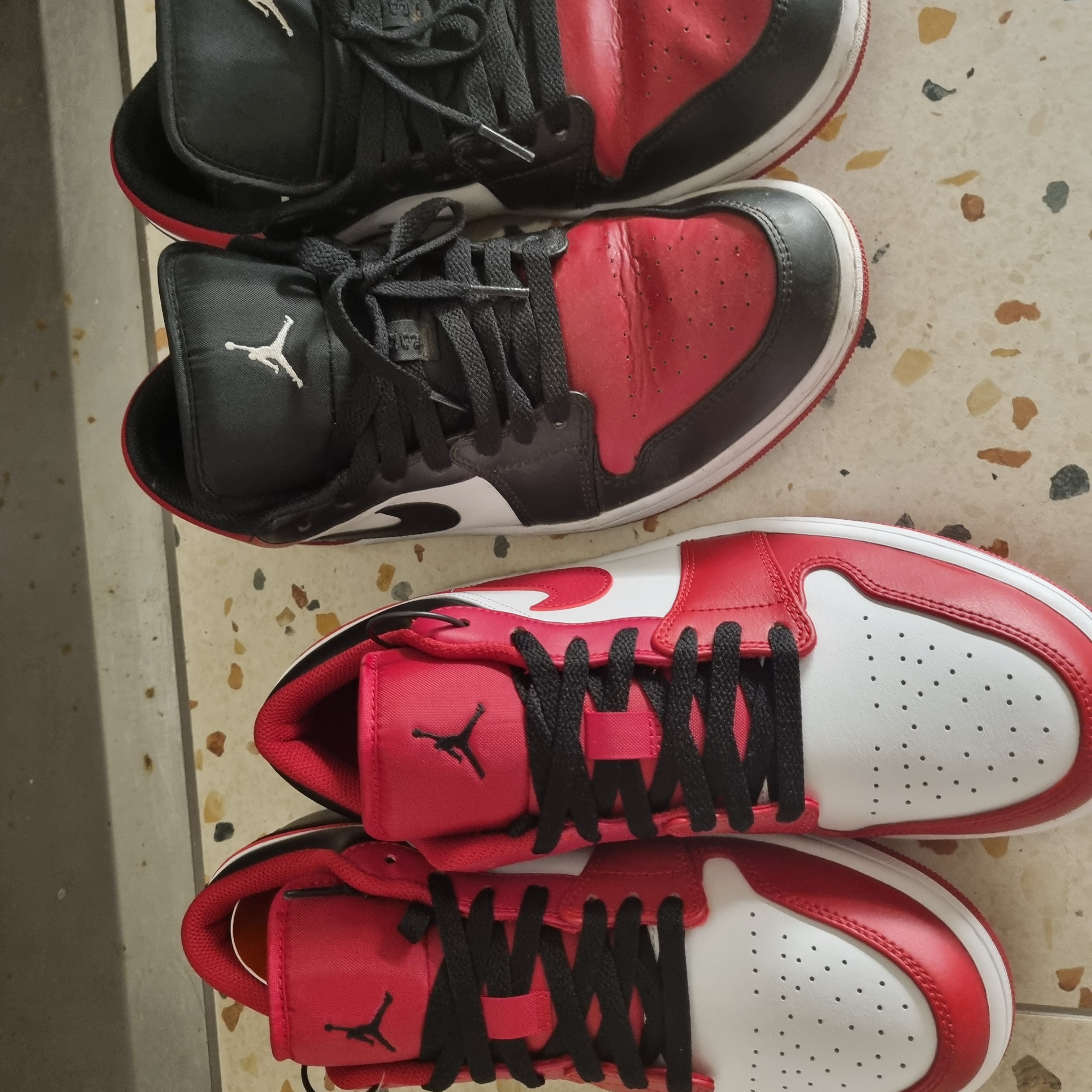Jordan 1 Low White Gym Red Black 착용 스타일 - 3