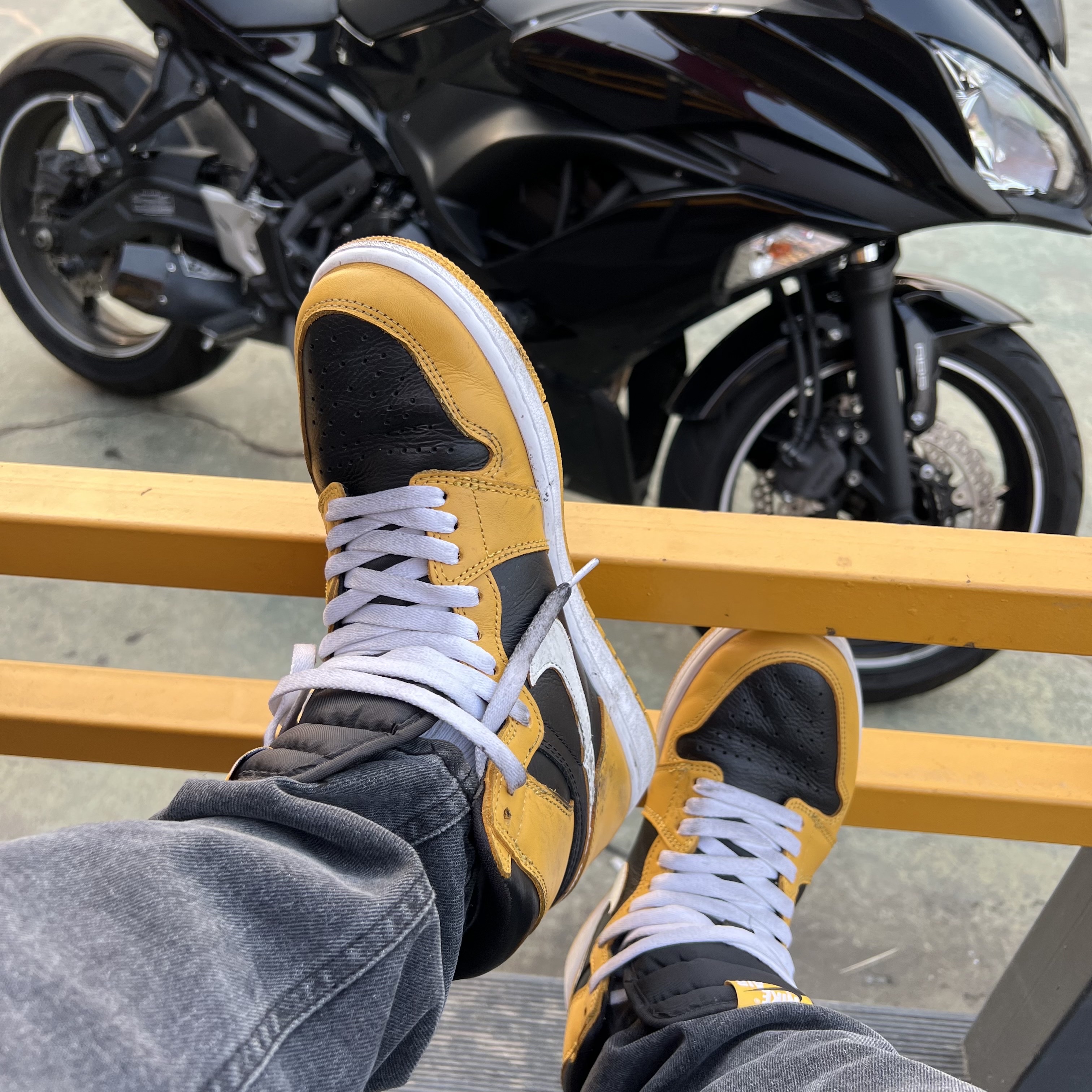 Jordan 1 Retro High OG Pollen 착용 스타일