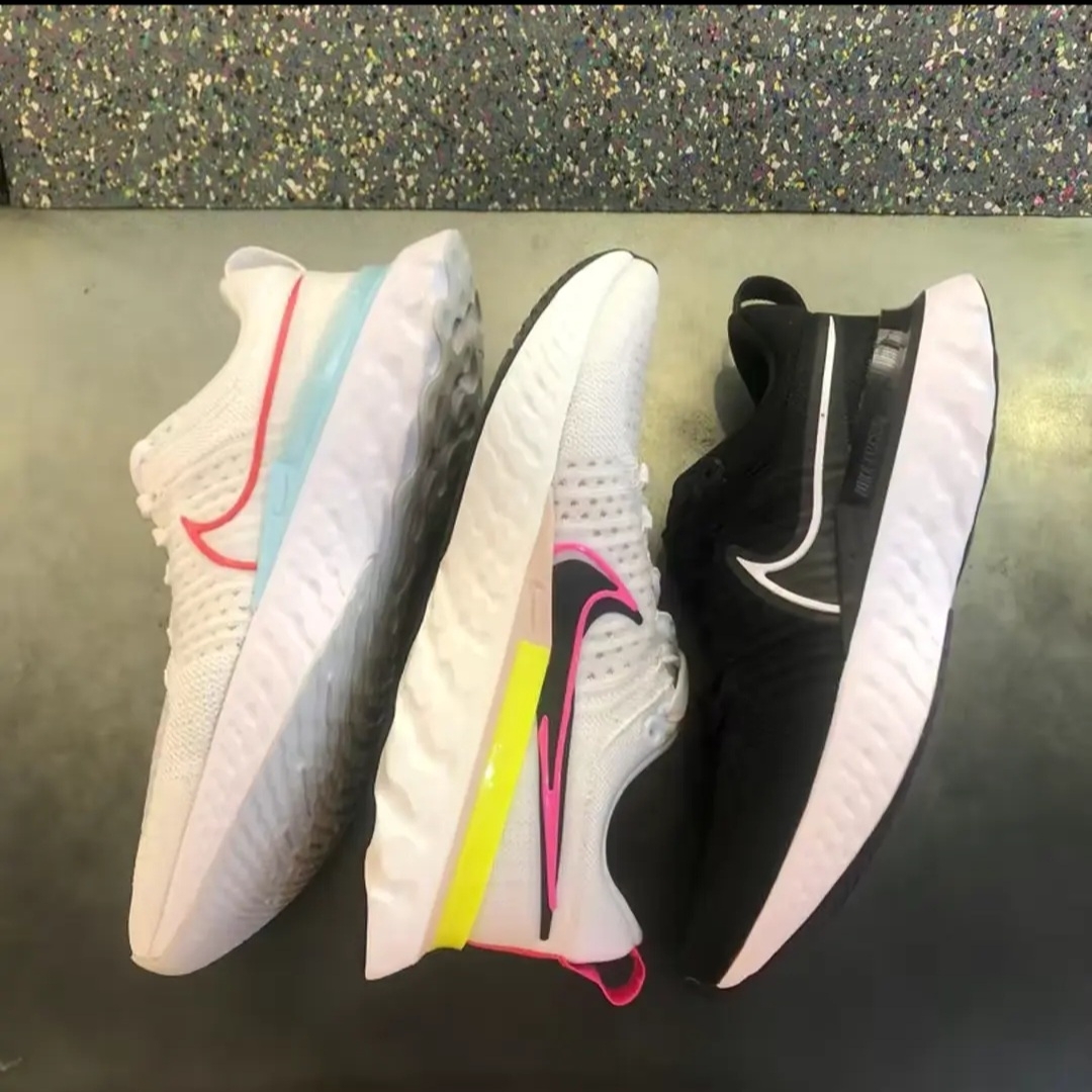 Nike React Infinity Run Flyknit 2 Black White 착용 스타일 - 1