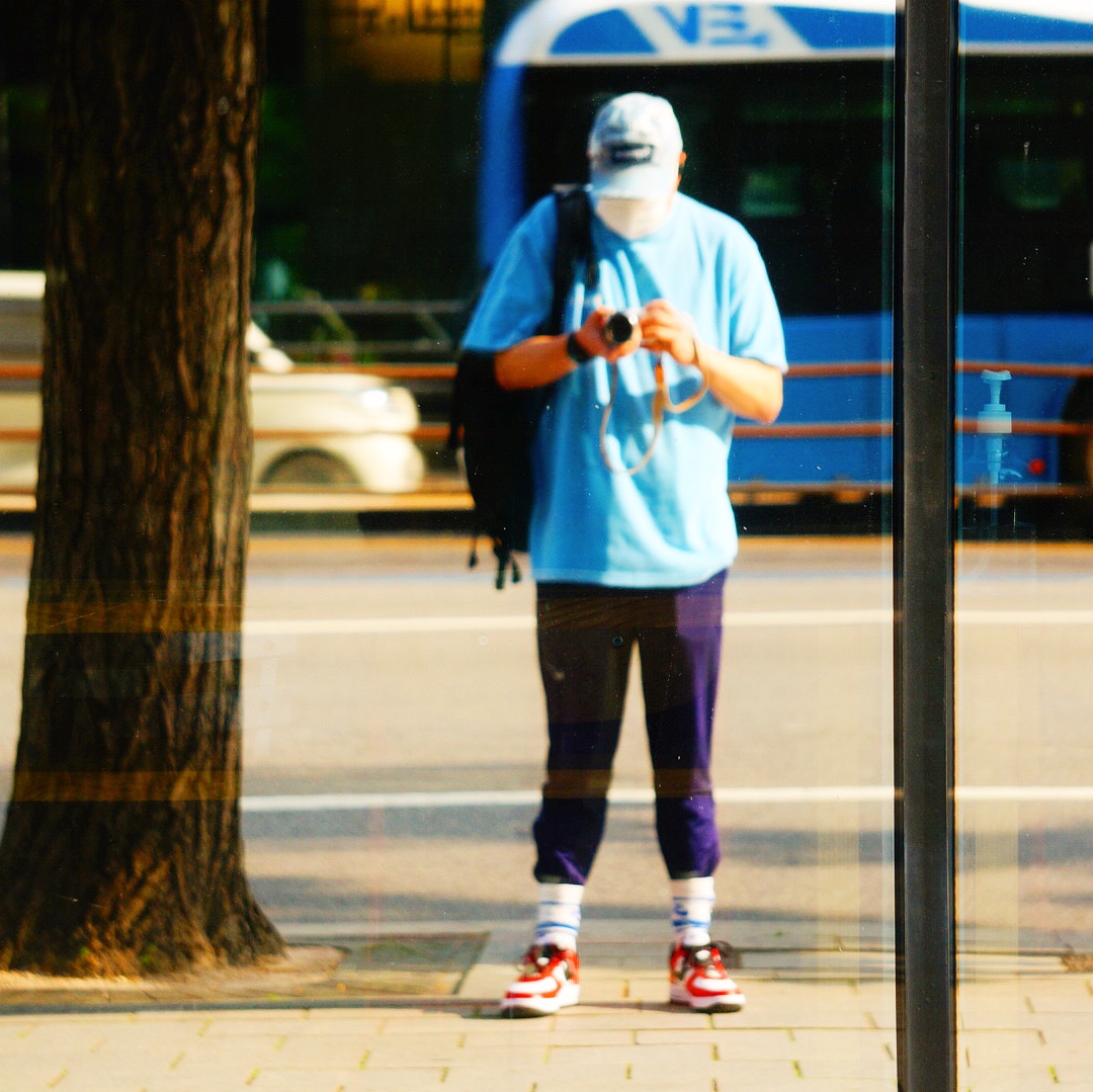 Nike Air Force 1 '07 White Black, IAB Studio T-Shirt Sky Blue 착용 스타일