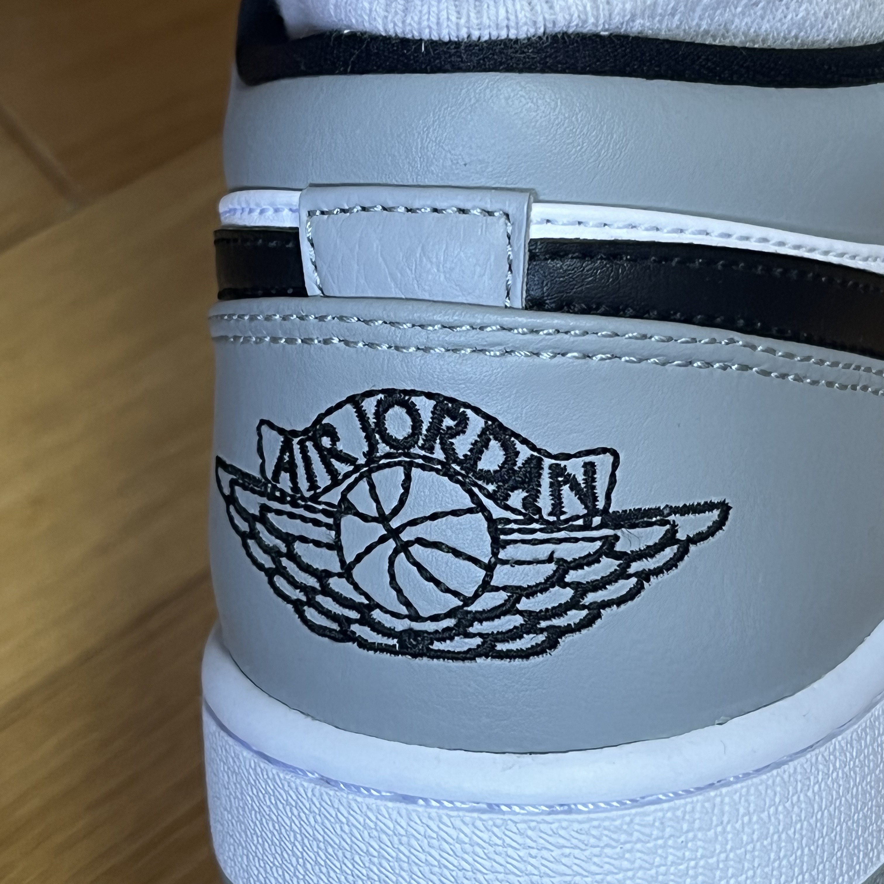 Jordan 1 Low Light Smoke Grey Black 착용 스타일 - 2