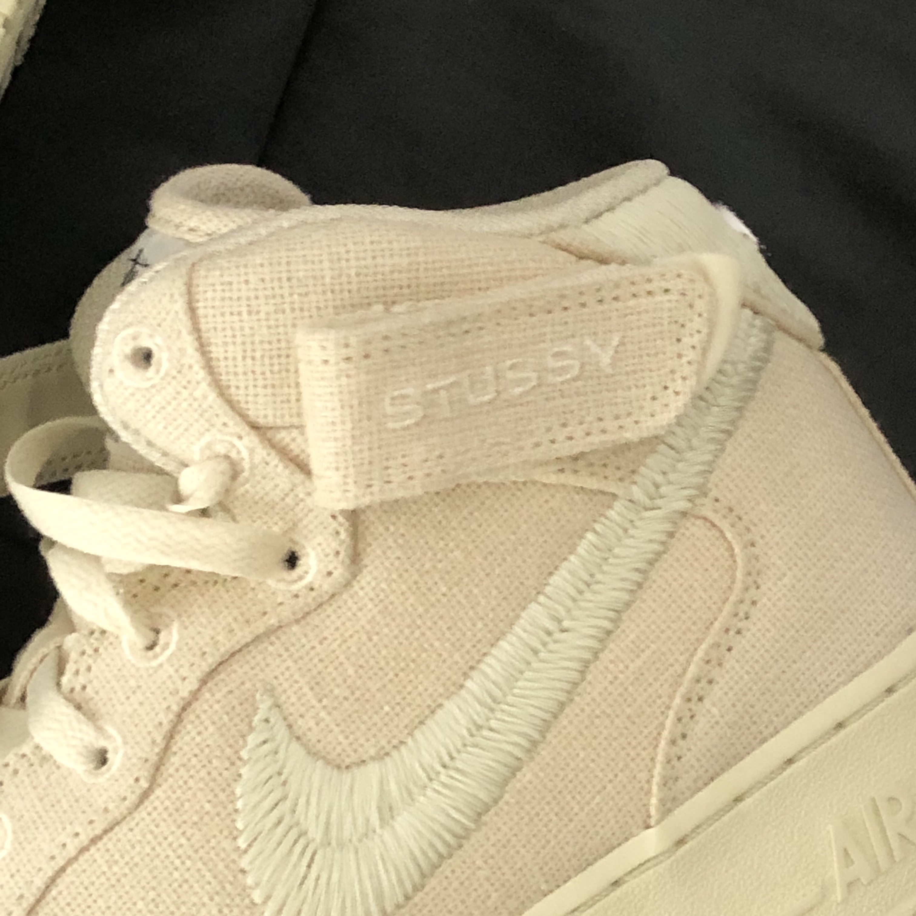 Nike x Stussy Air Force 1 '07 Mid SP Fossil 착용 스타일 - 3