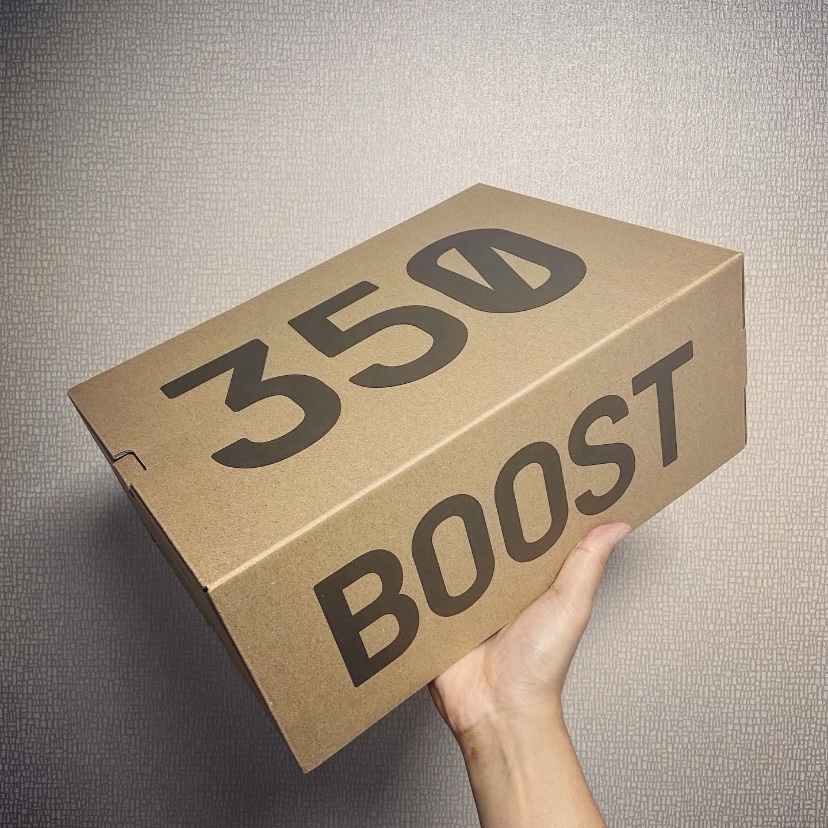 Adidas Yeezy Boost 350 V2 Beluga - Reflective 착용 스타일 - 2