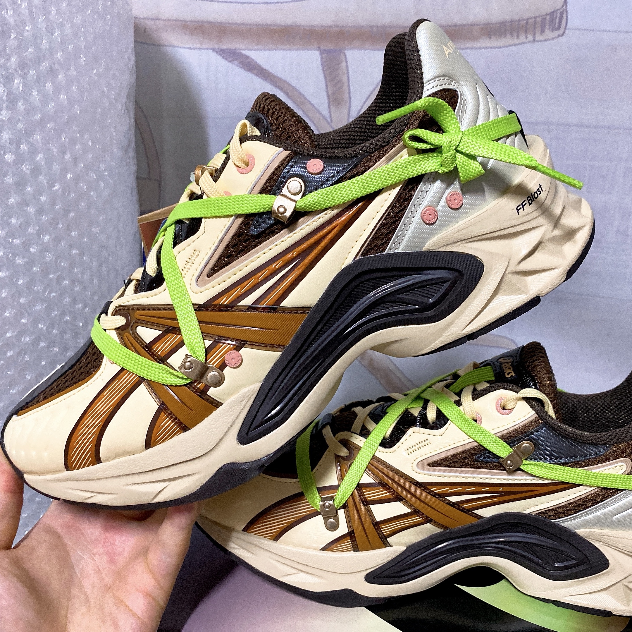 Asics x Andersson Bell HN2-S Protoblast Butter 착용 스타일 - 3