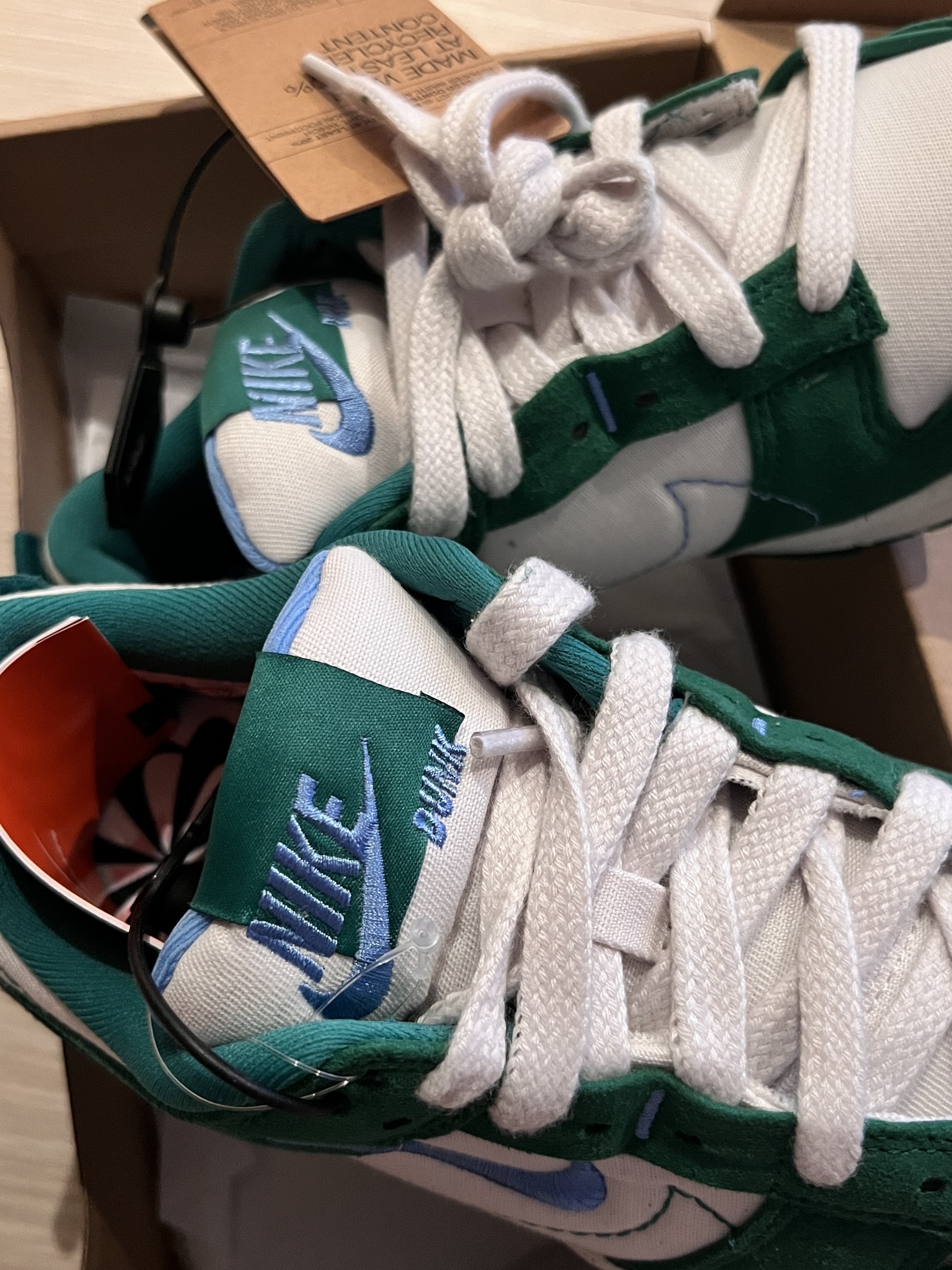 (W) Nike Dunk Low Disrupt 2 Phantom University Blue 착용 스타일 - 3