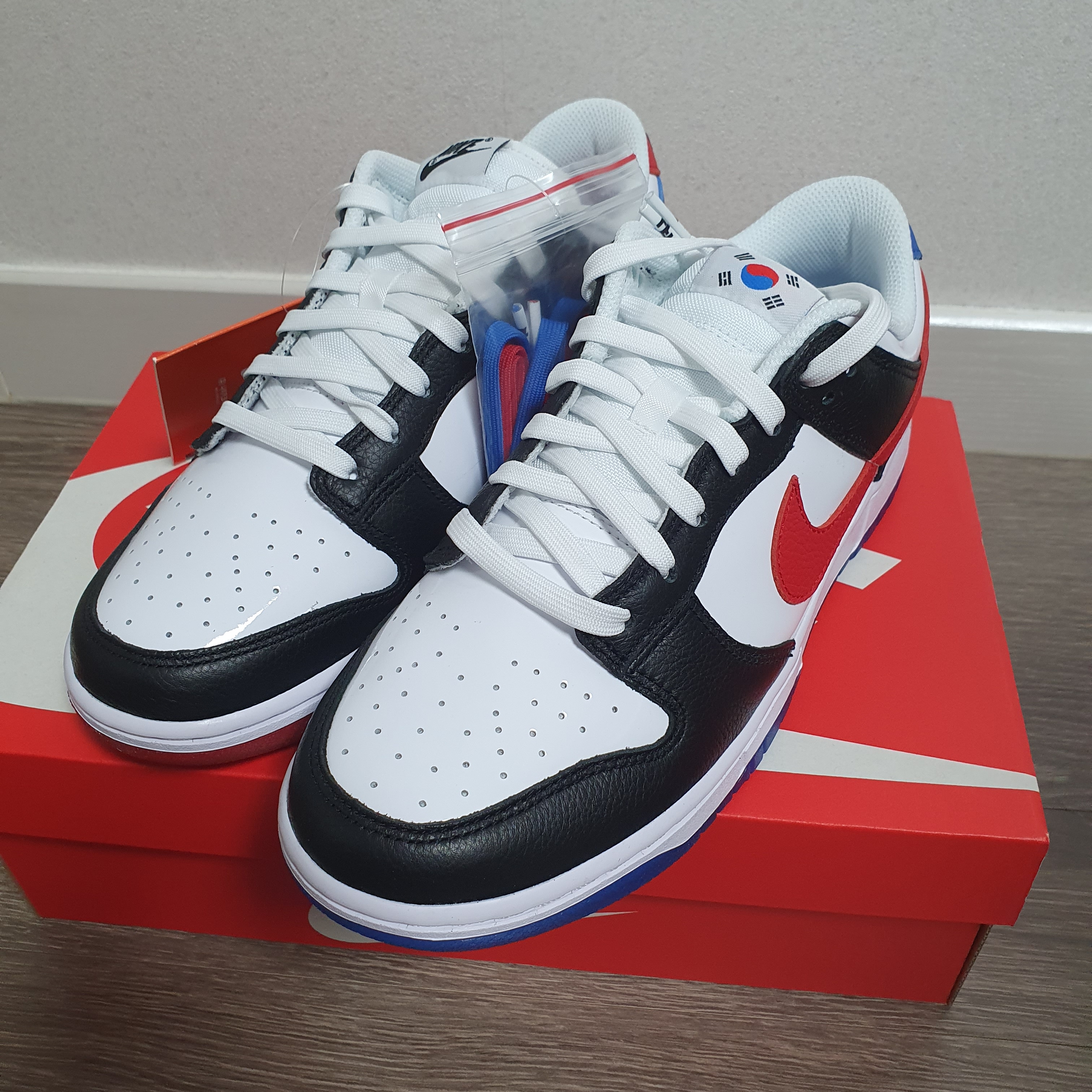 Nike Dunk Low SE Seoul 착용 스타일