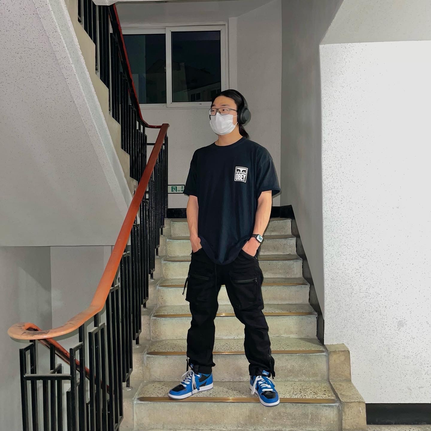 Jordan 1 Retro High OG Dark Marina Blue 착용 스타일 - 1