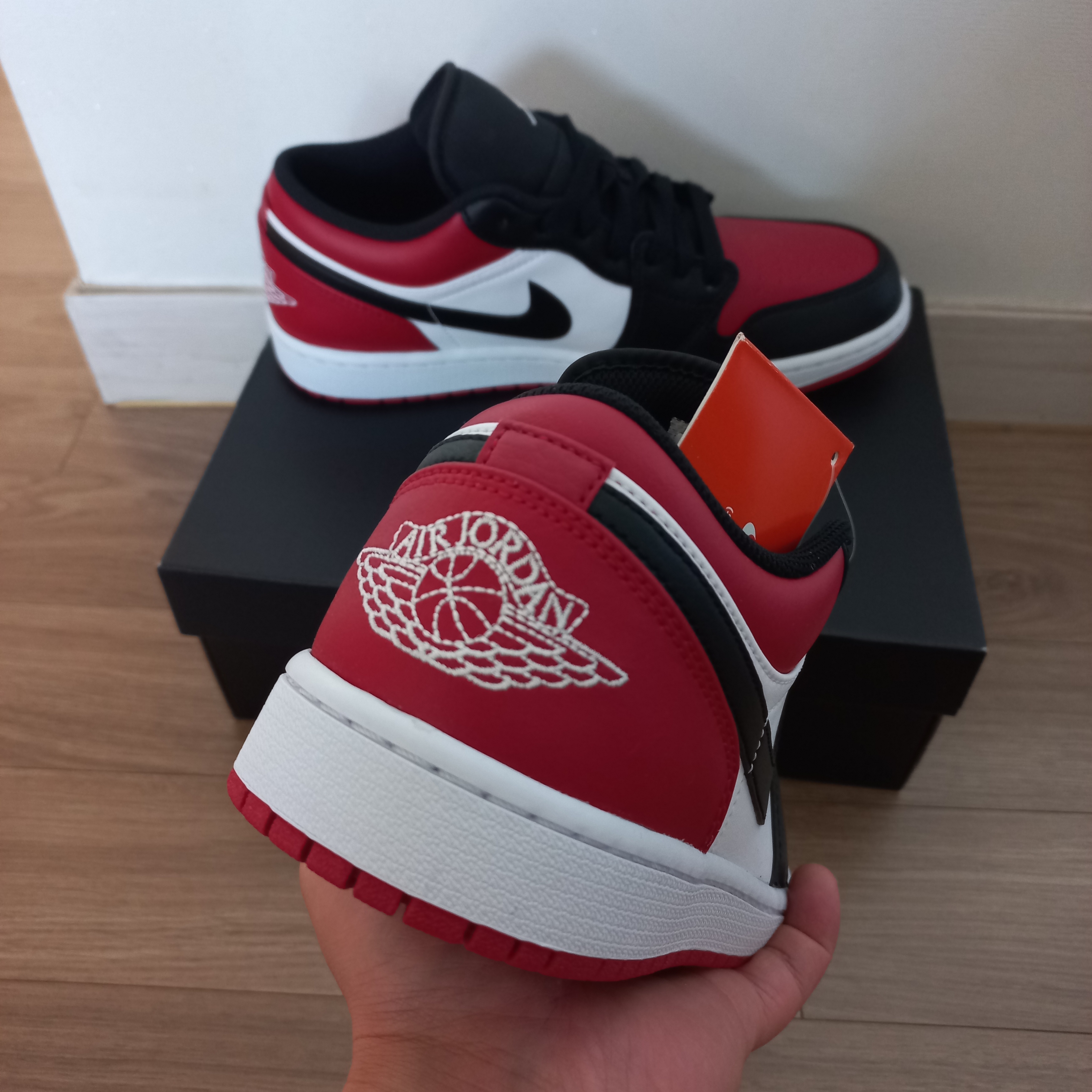 Jordan 1 Low Bred Toe 착용 스타일 - 2