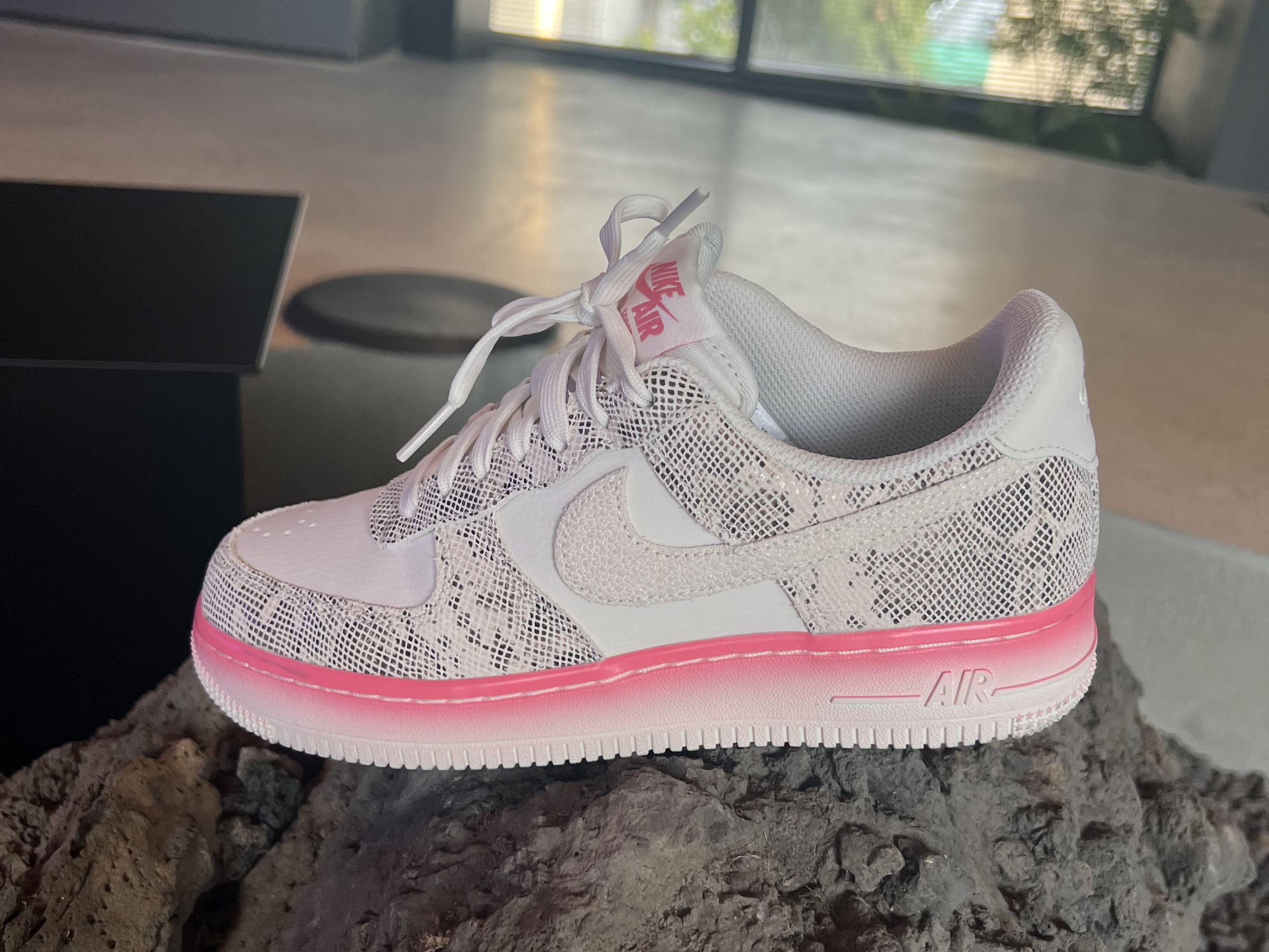 (W) Nike Air Force 1 '07 LX Our Force 1 착용 스타일 - 4