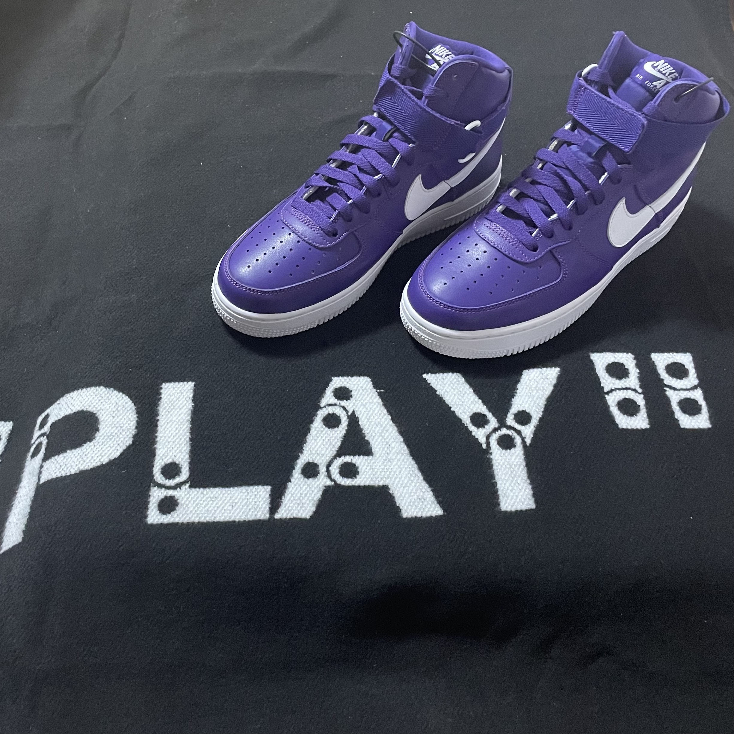 Nike Air Force 1 High Retro QS Purple White 착용 스타일