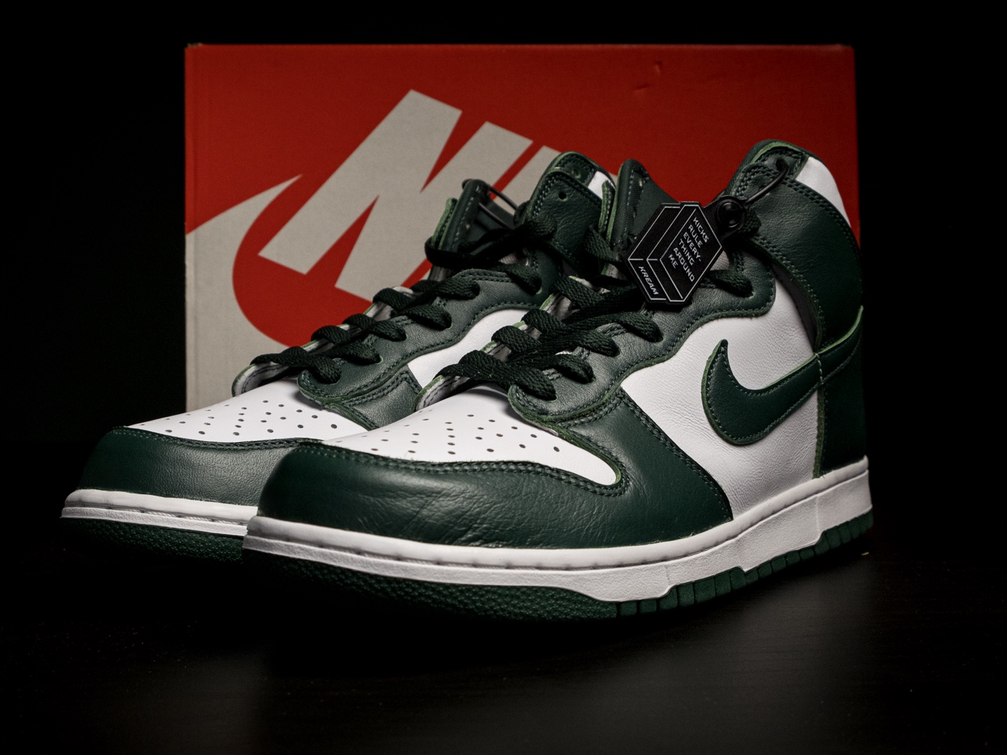 Nike Dunk High SP Spartan Green 착용 스타일 - 1
