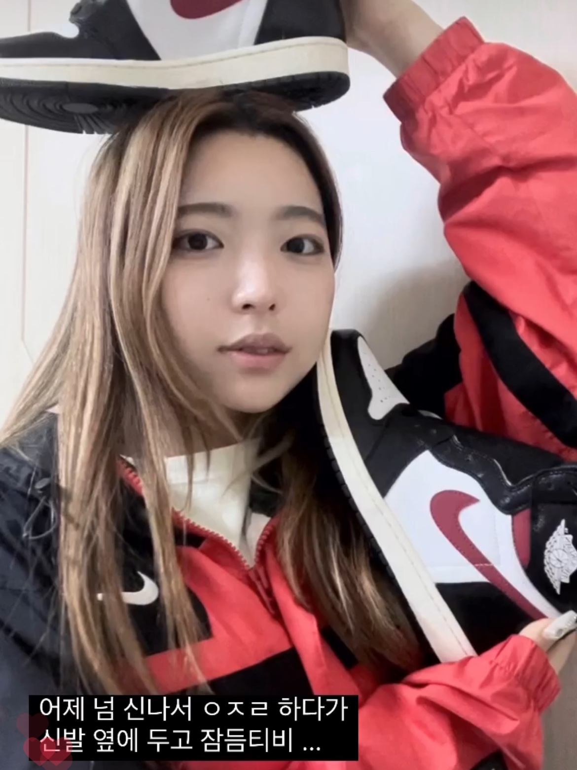 Jordan 1 Retro High OG Gym Red 착용 스타일 - 5