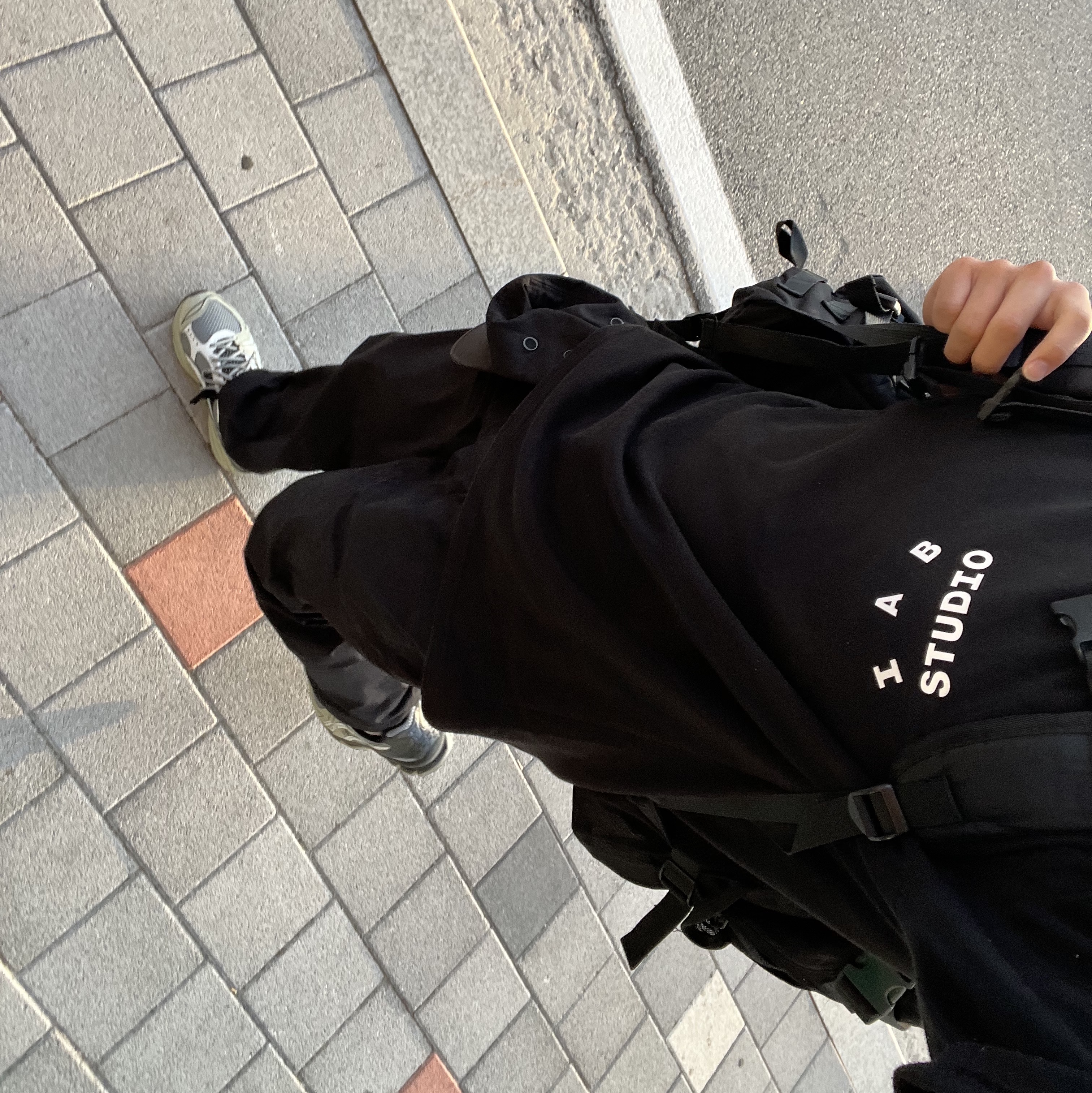 Asics UB1-S Gel-Kayano 14 Piedmont Grey, Supreme Waxed Cotton Camp Cap Black - 21FW 착용 스타일